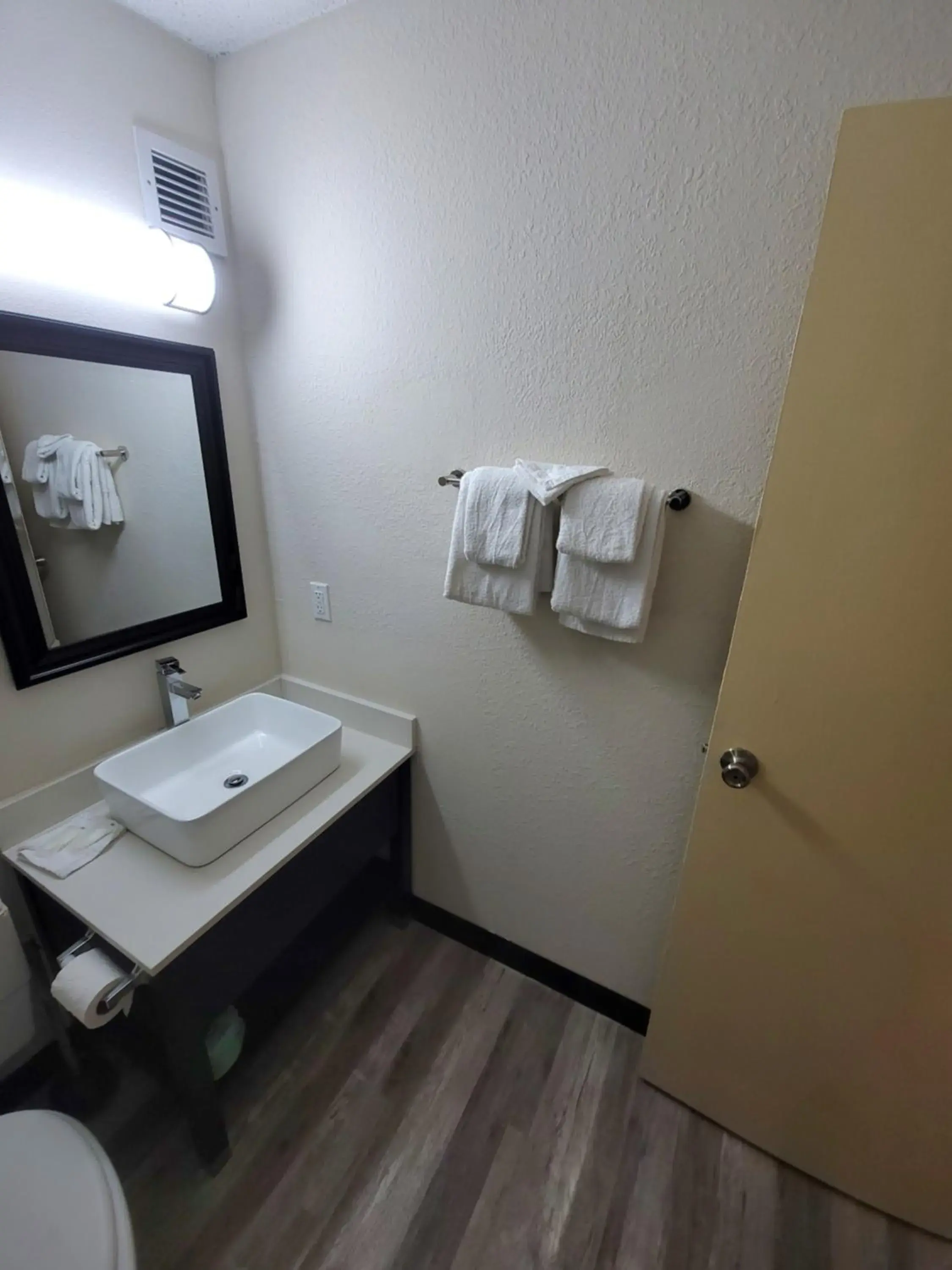 Bathroom in Jackson Hotel & Convention Center