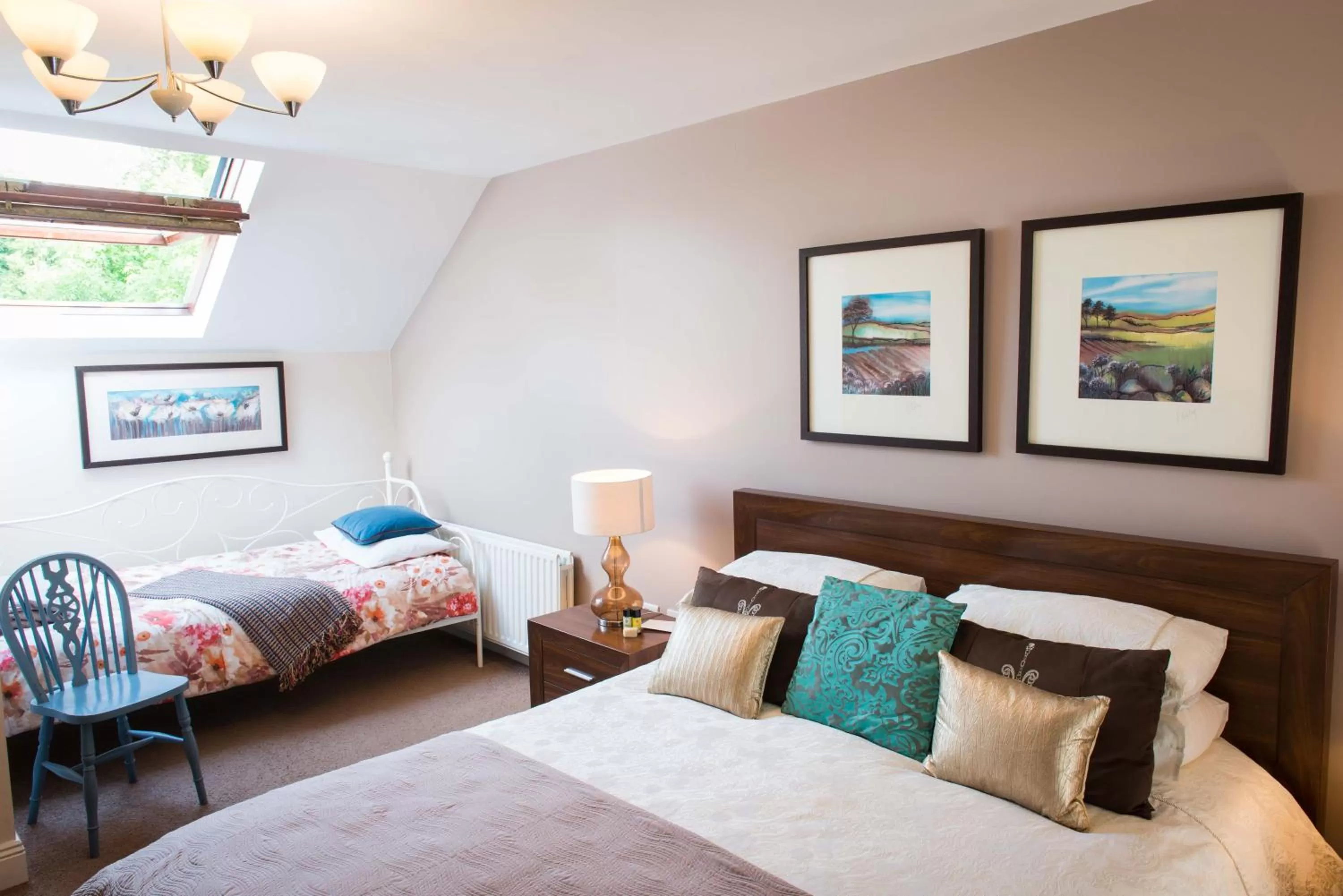 Photo of the whole room, Bed in Ballinwillin House