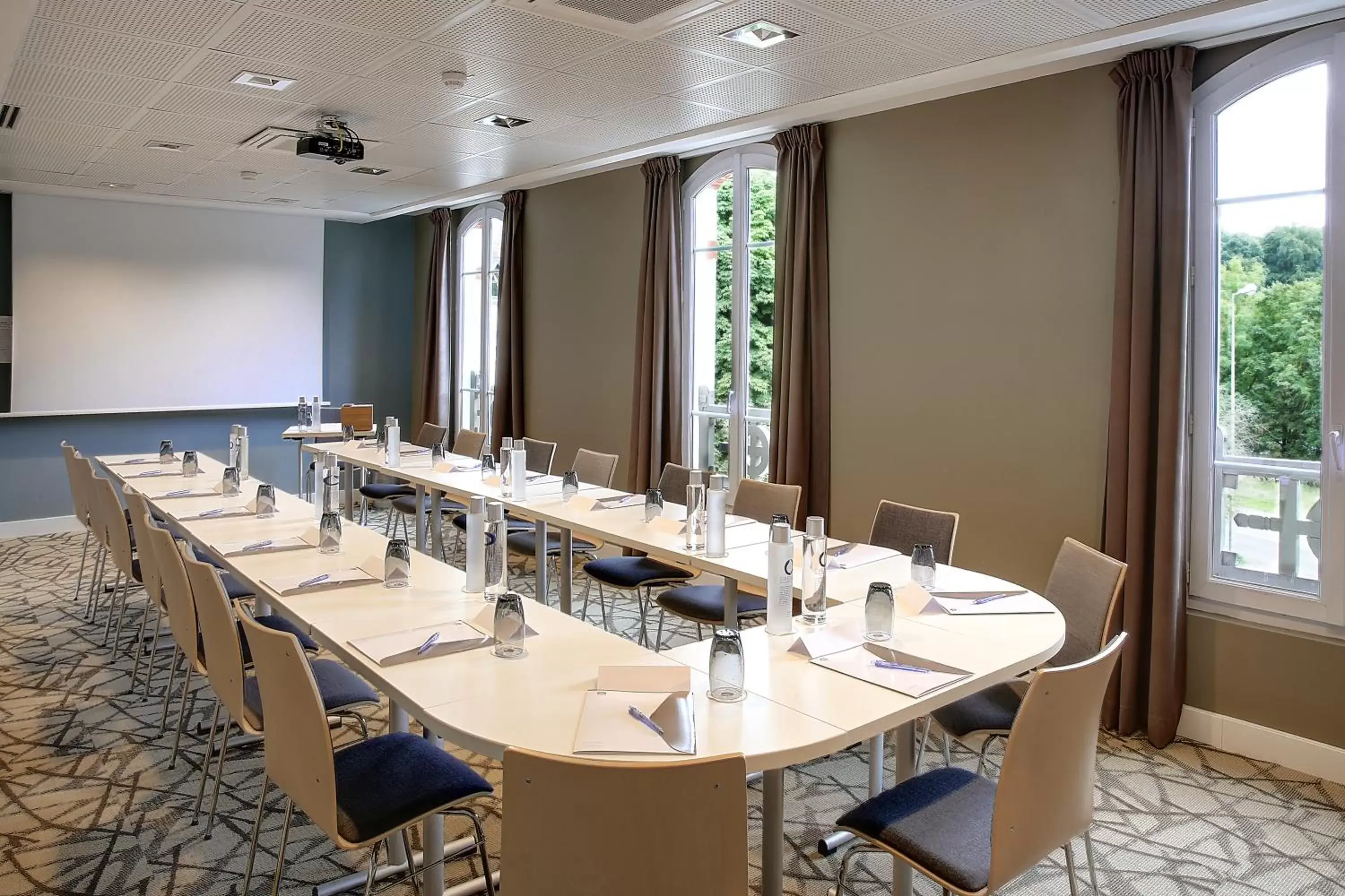 Business facilities in Best Western Plus Paris Meudon Ermitage