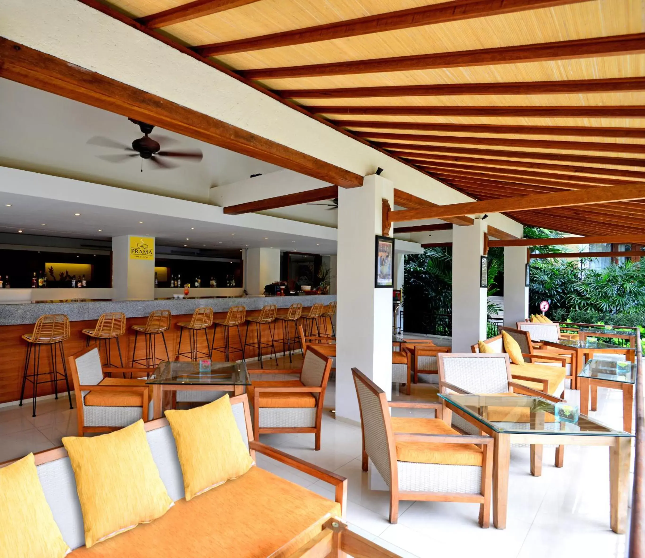 Restaurant/Places to Eat in Prama Sanur Beach Bali