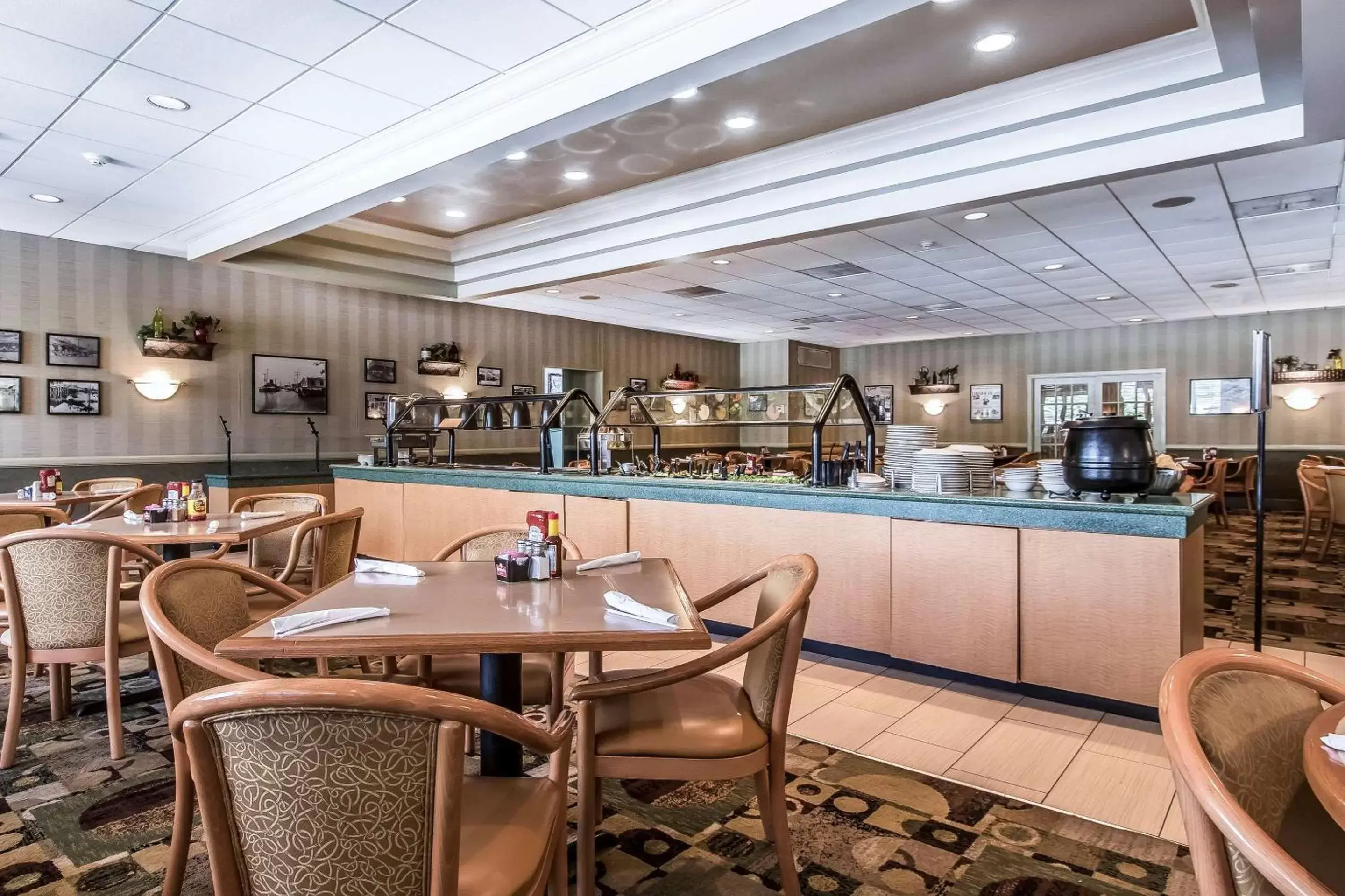 Restaurant/places to eat in Clarion Inn Morgan City Restaurant/places to eat in Clarion Inn Morgan City