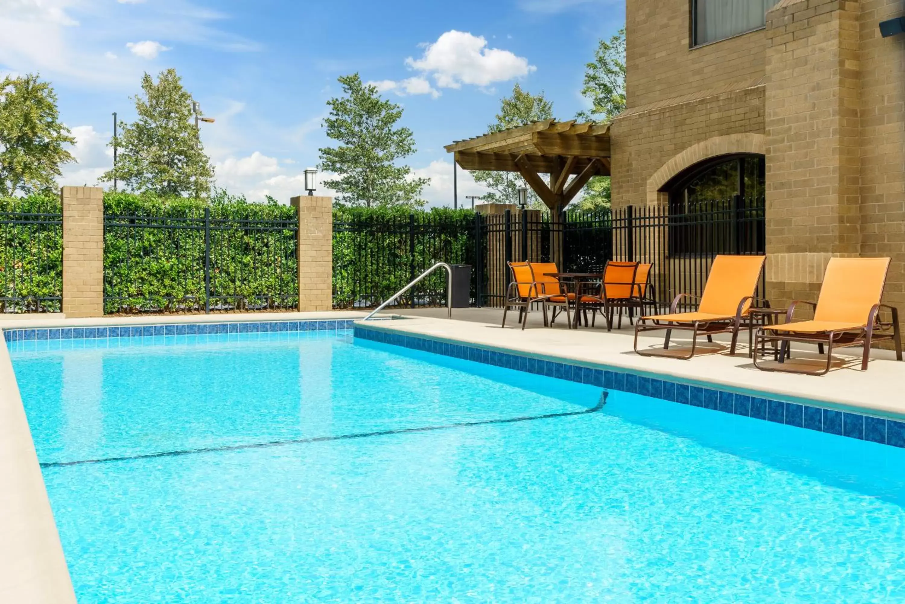 Swimming pool in Holiday Inn Charlotte University by IHG Swimming pool in Holiday Inn Charlotte University by IHG