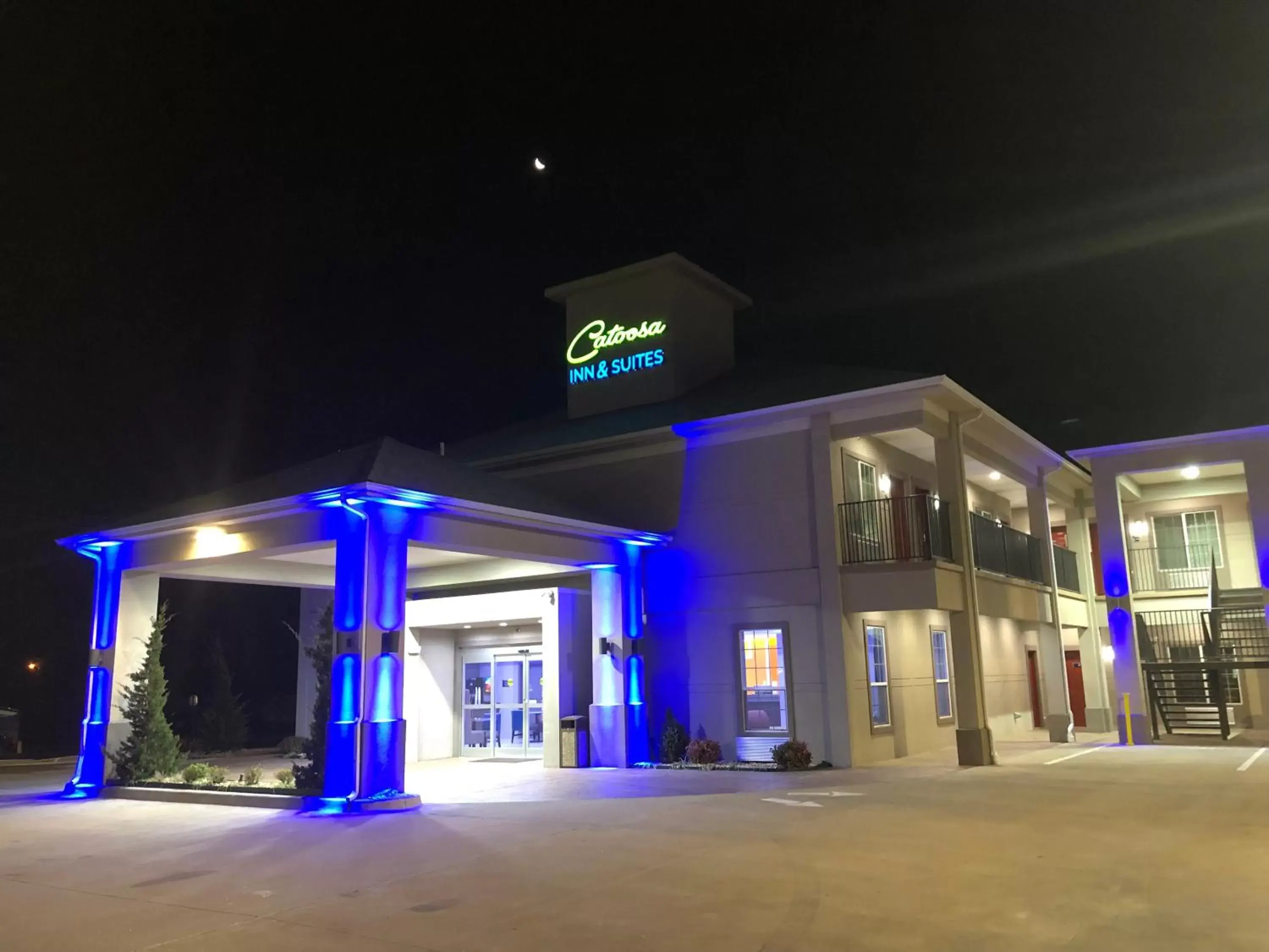 Property Building in Catoosa Inn & Suites