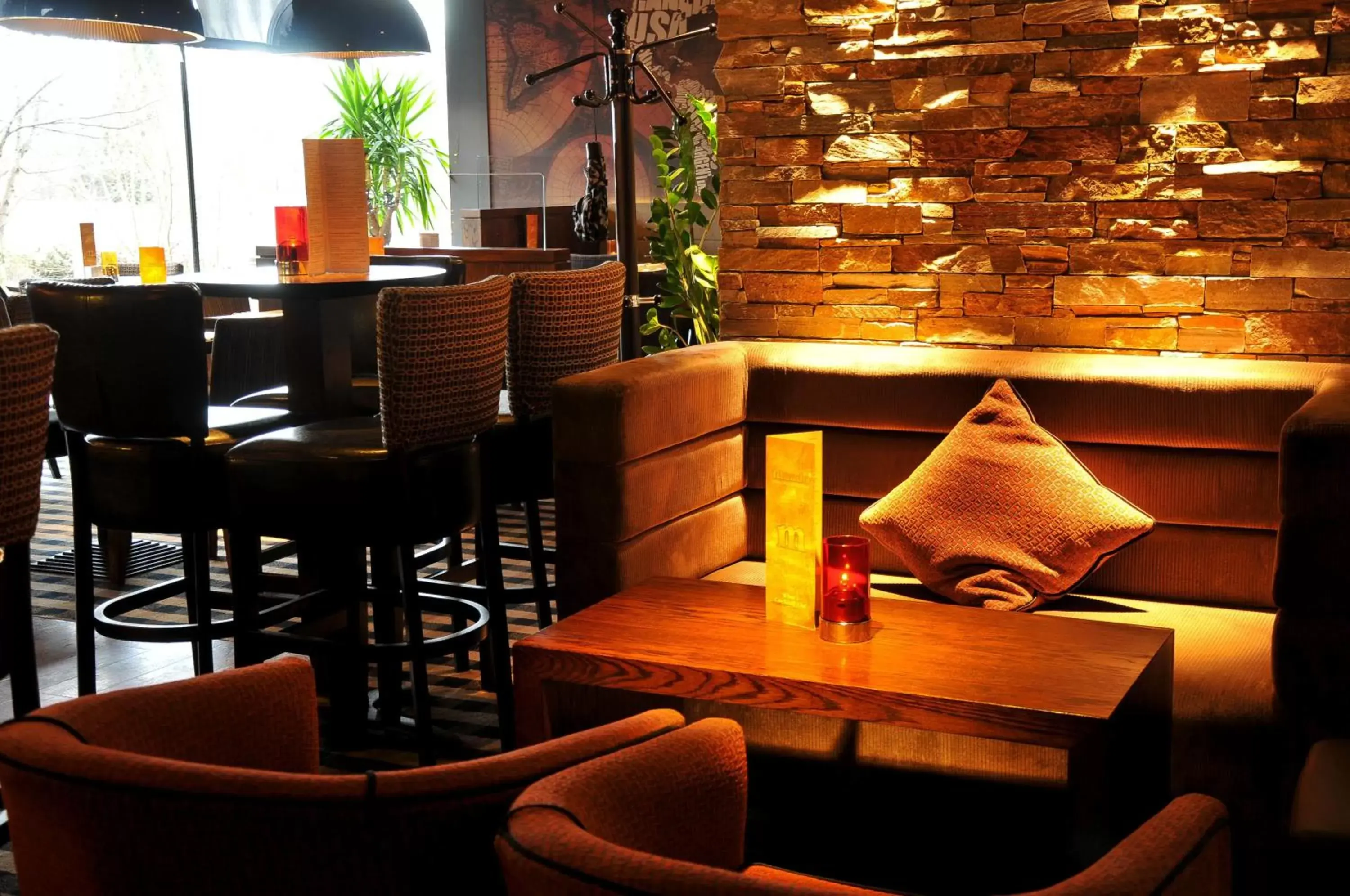 Lounge or bar in Mondo Hotel Lounge or bar in Mondo Hotel