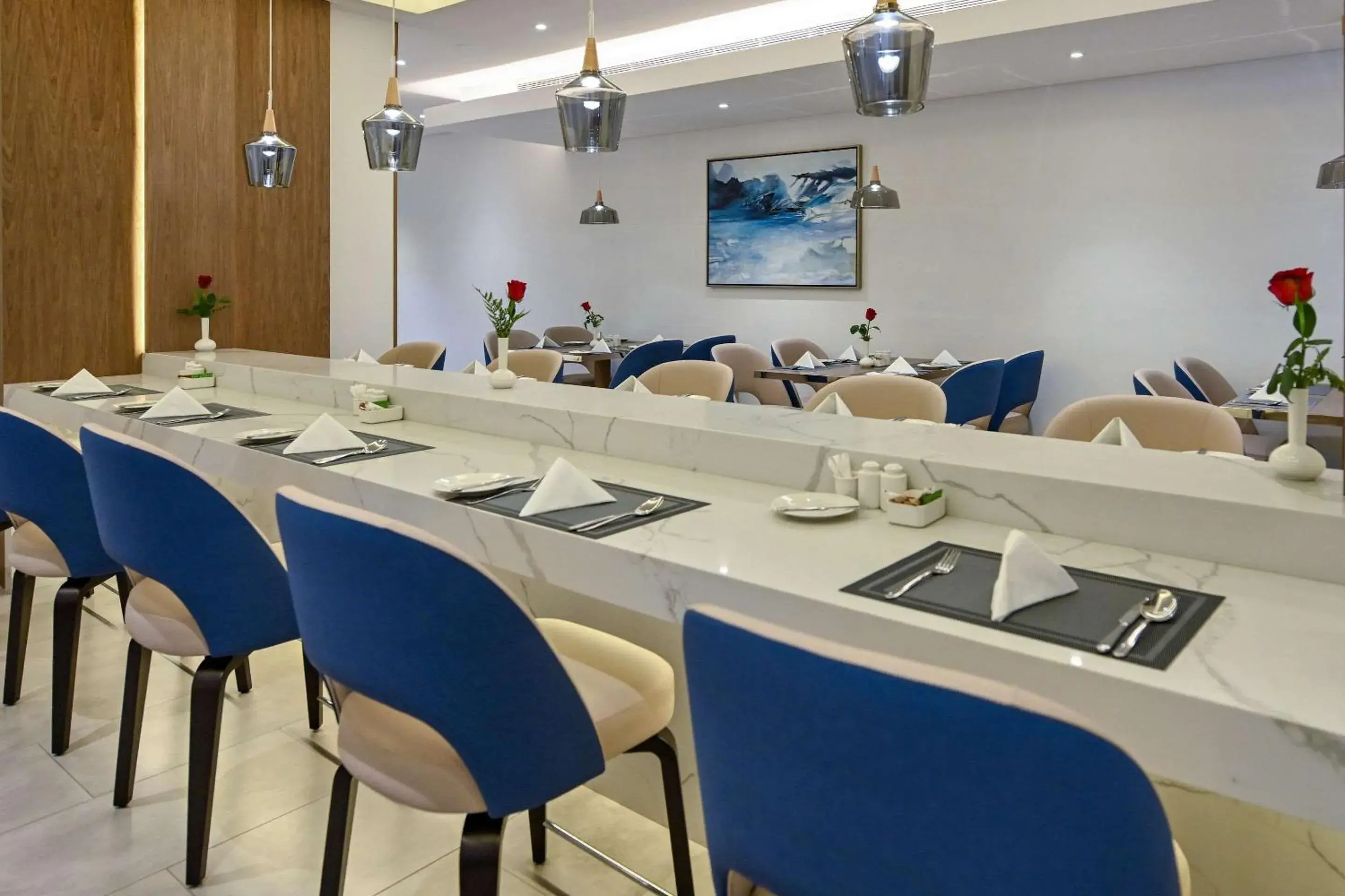 Restaurant/places to eat in Comfort Hotel Jeddah King Road