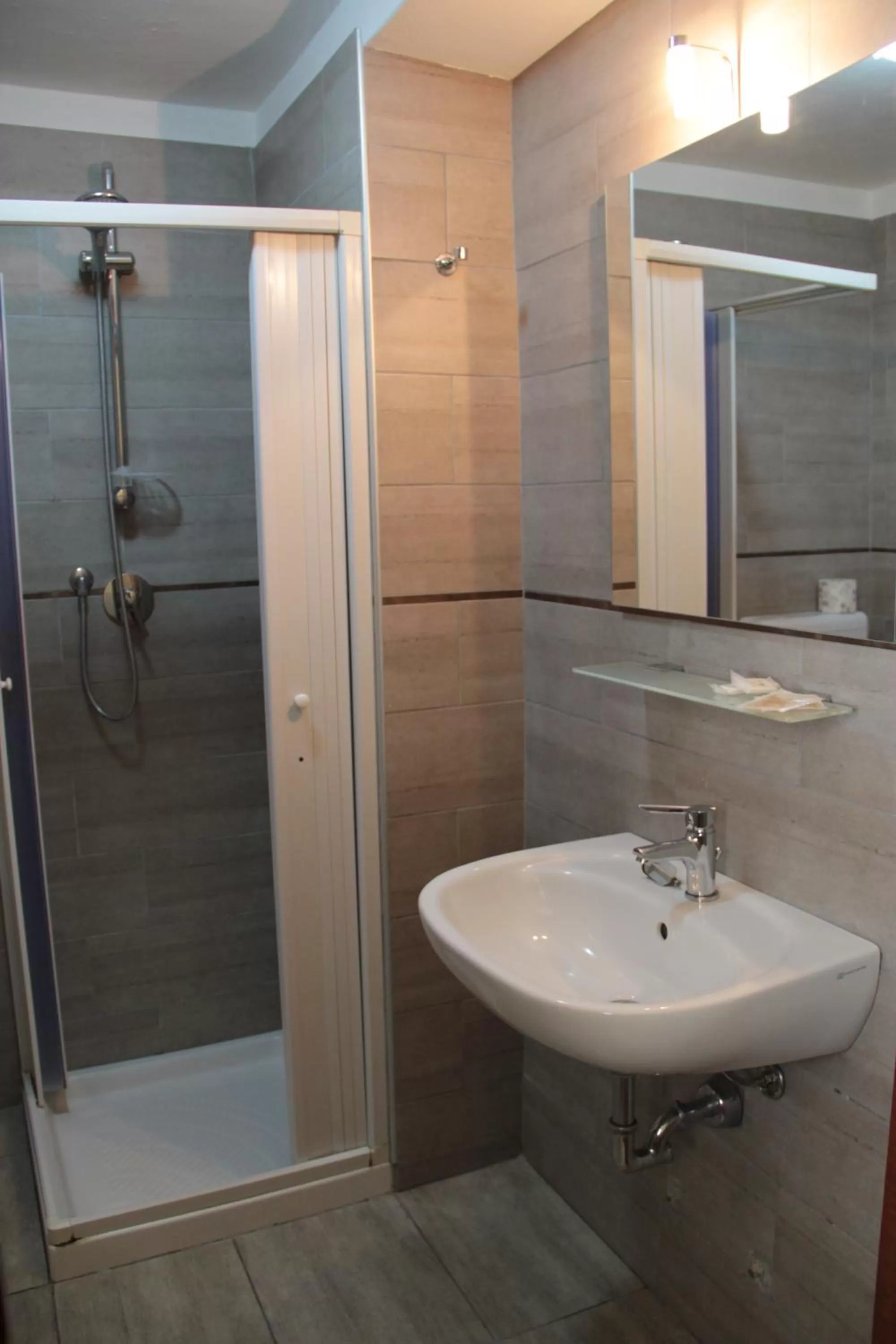 Bathroom in Hotel MM Dateo