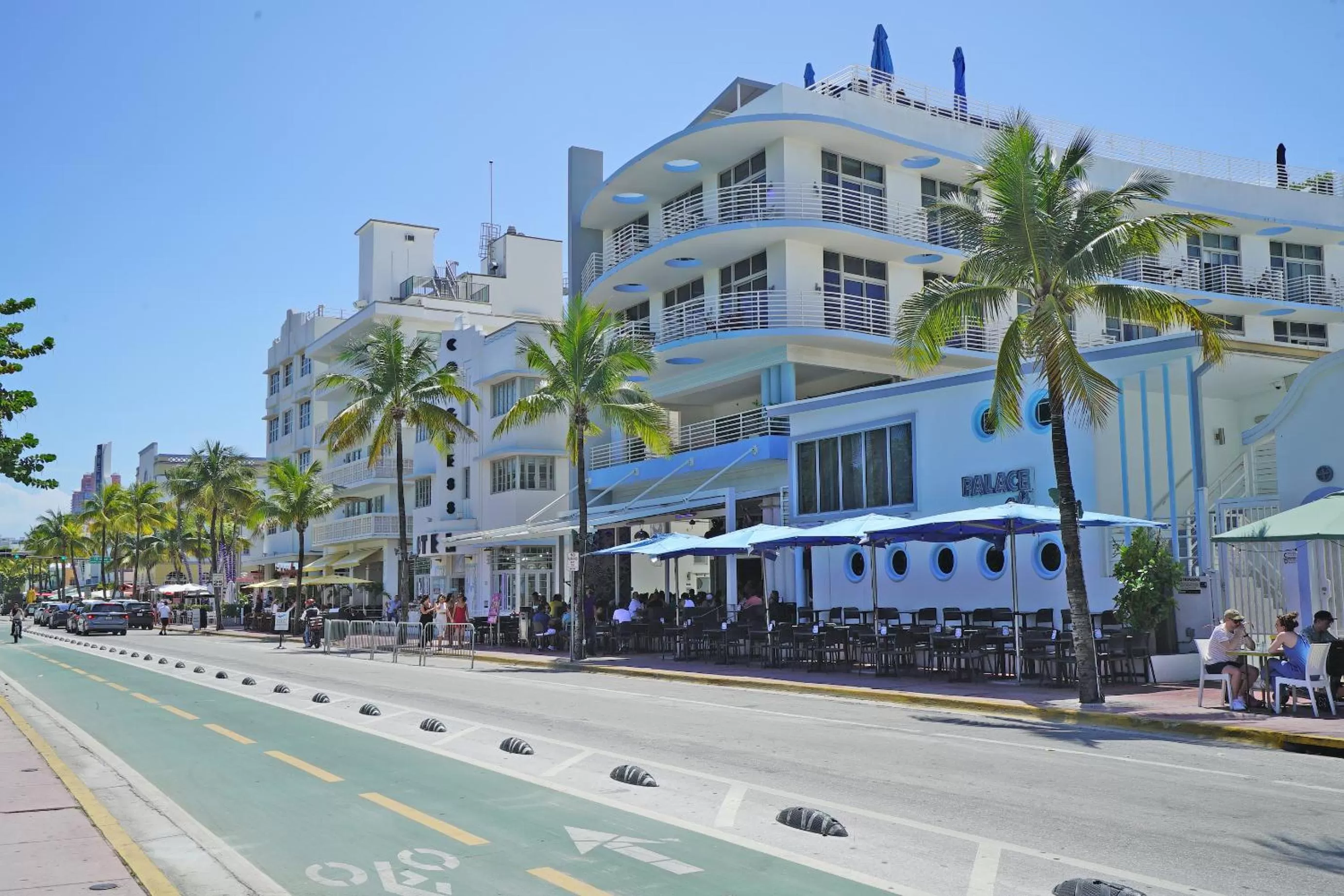 Property building in Deluxe apartments at the Congress