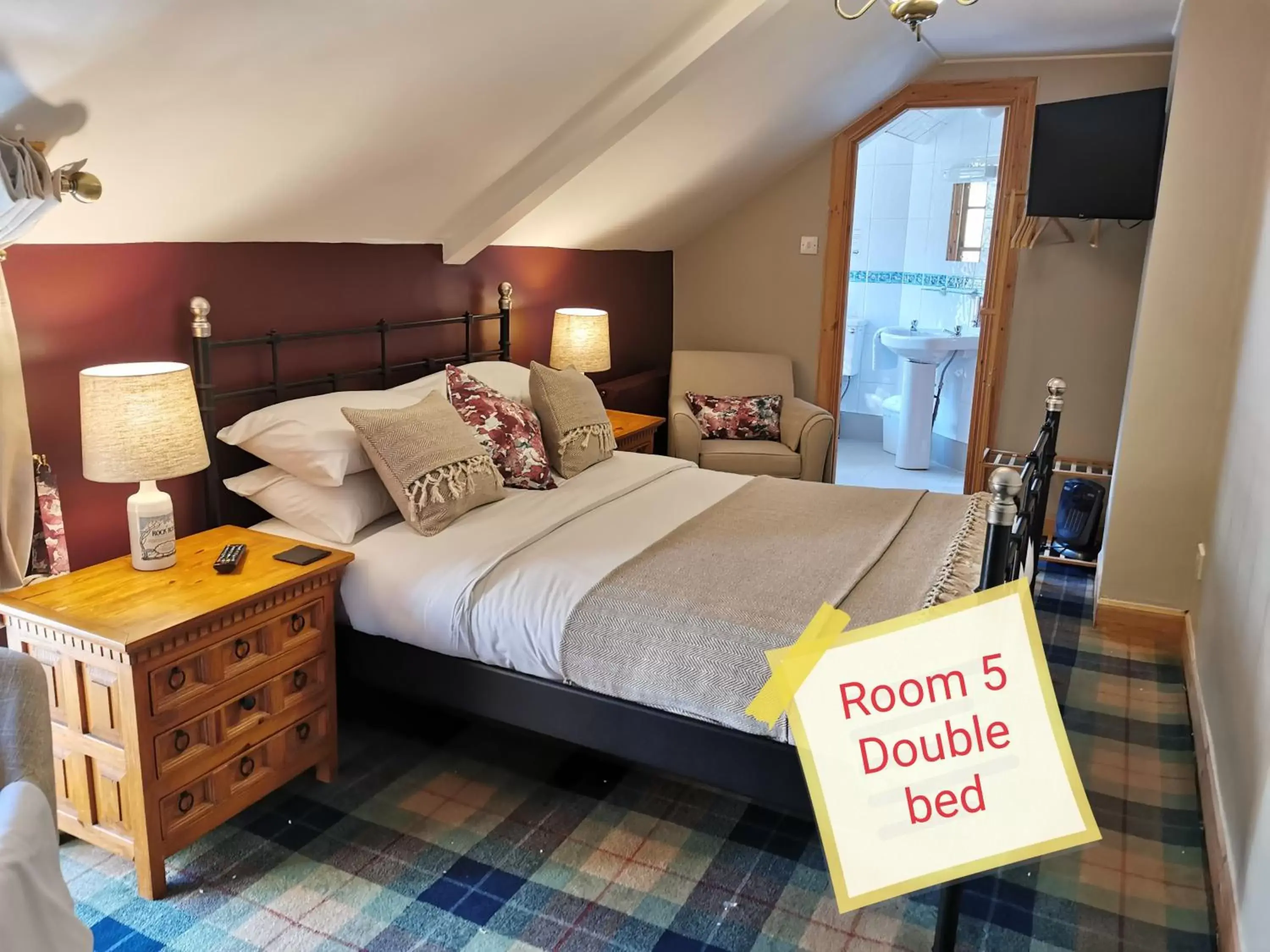 Bedroom in Whistlefield Inn