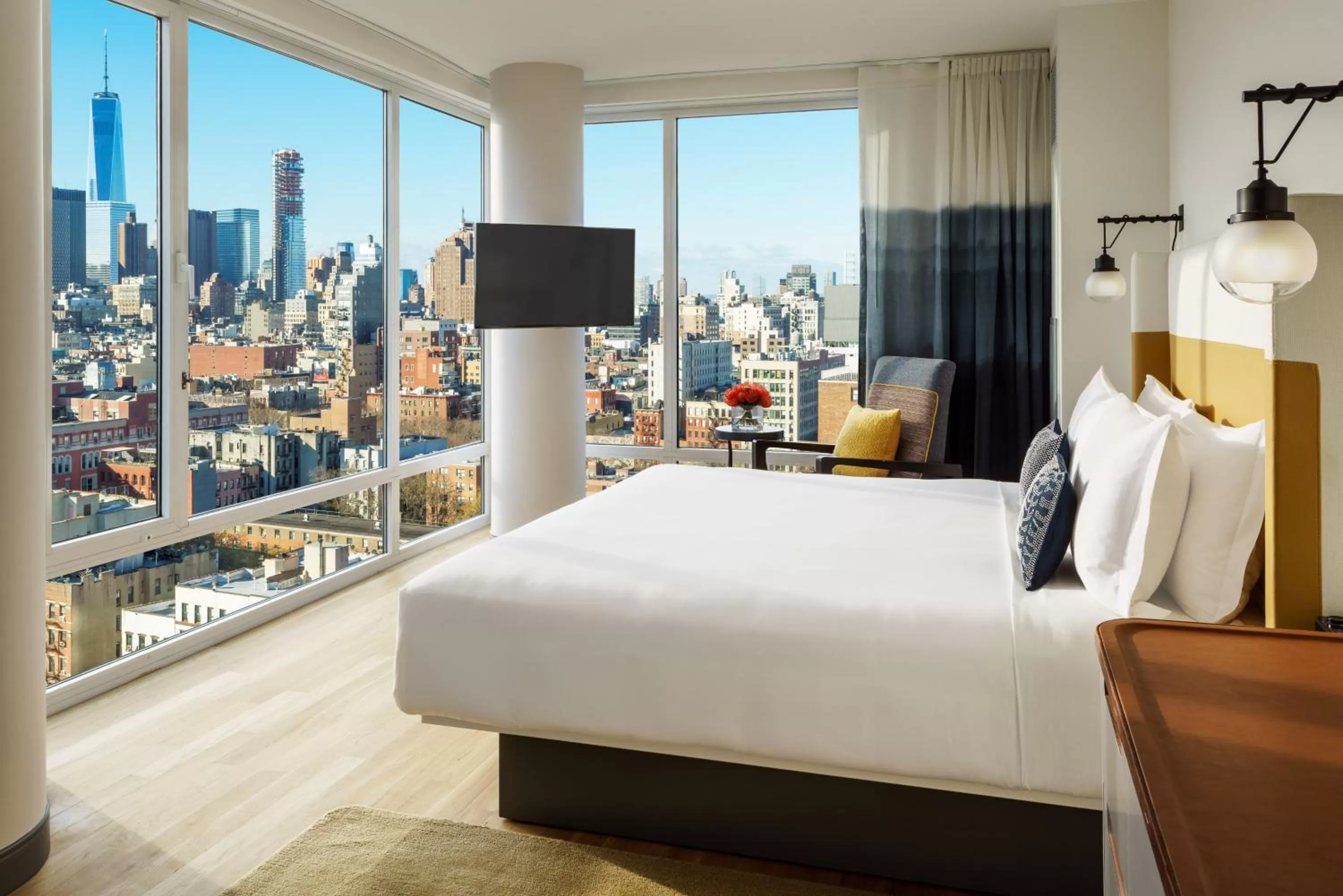 Photo of the whole room, Bed in Hotel Indigo Lower East Side New York by IHG