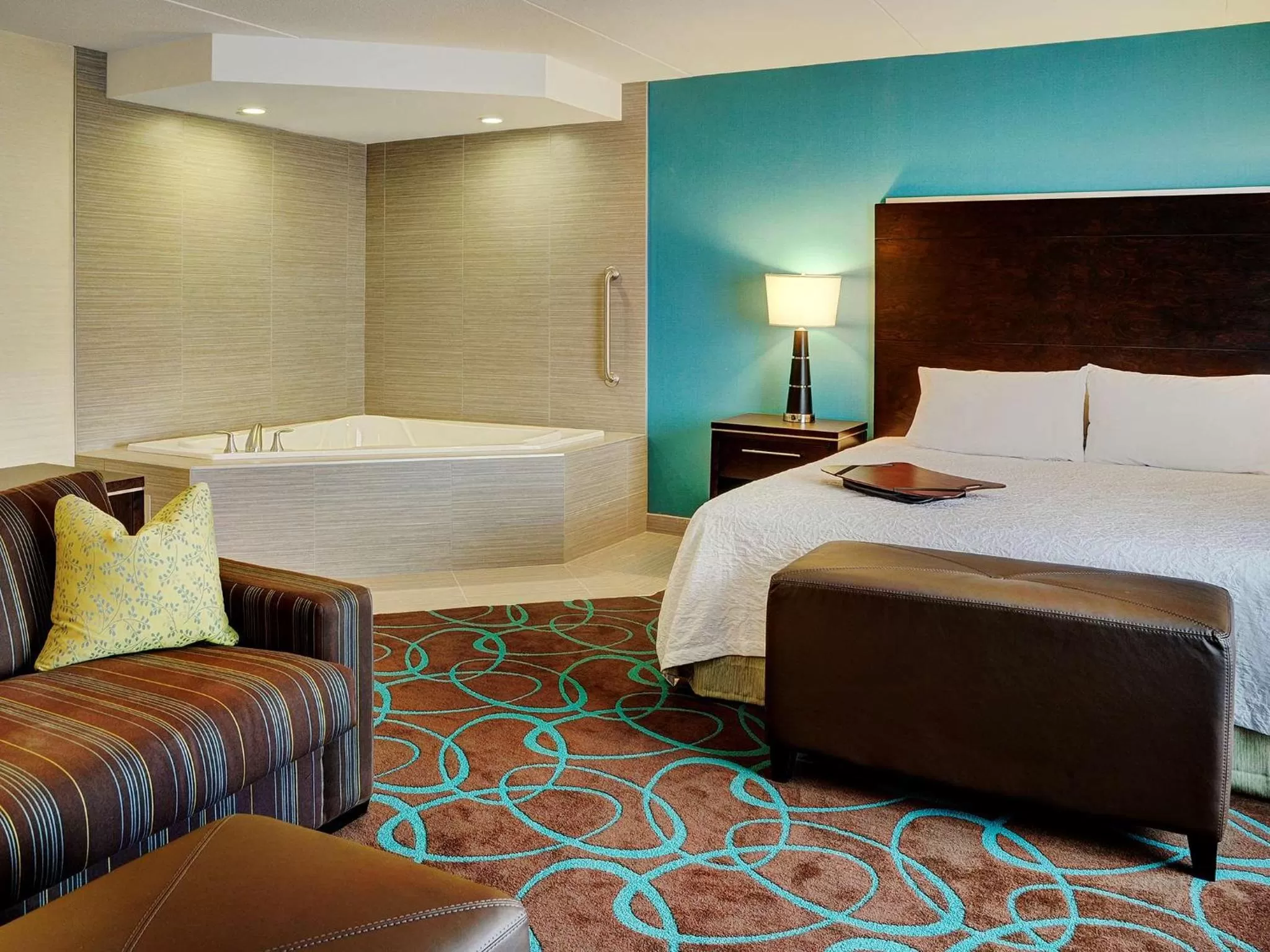 Bed in Hampton Inn by Hilton Winnipeg