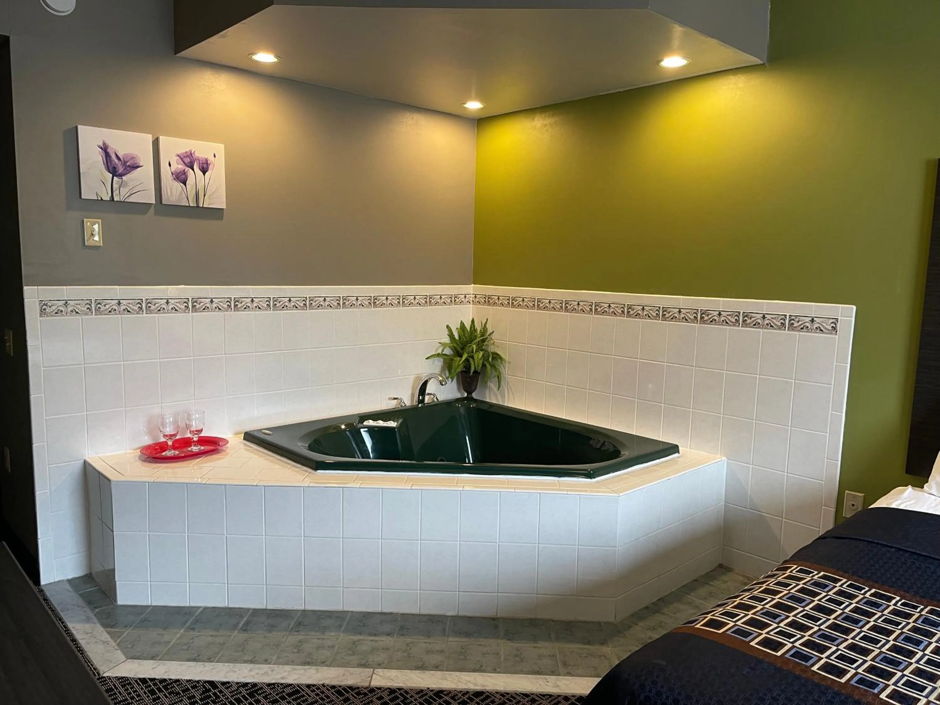 Guests in Wingate by Wyndham Lake George