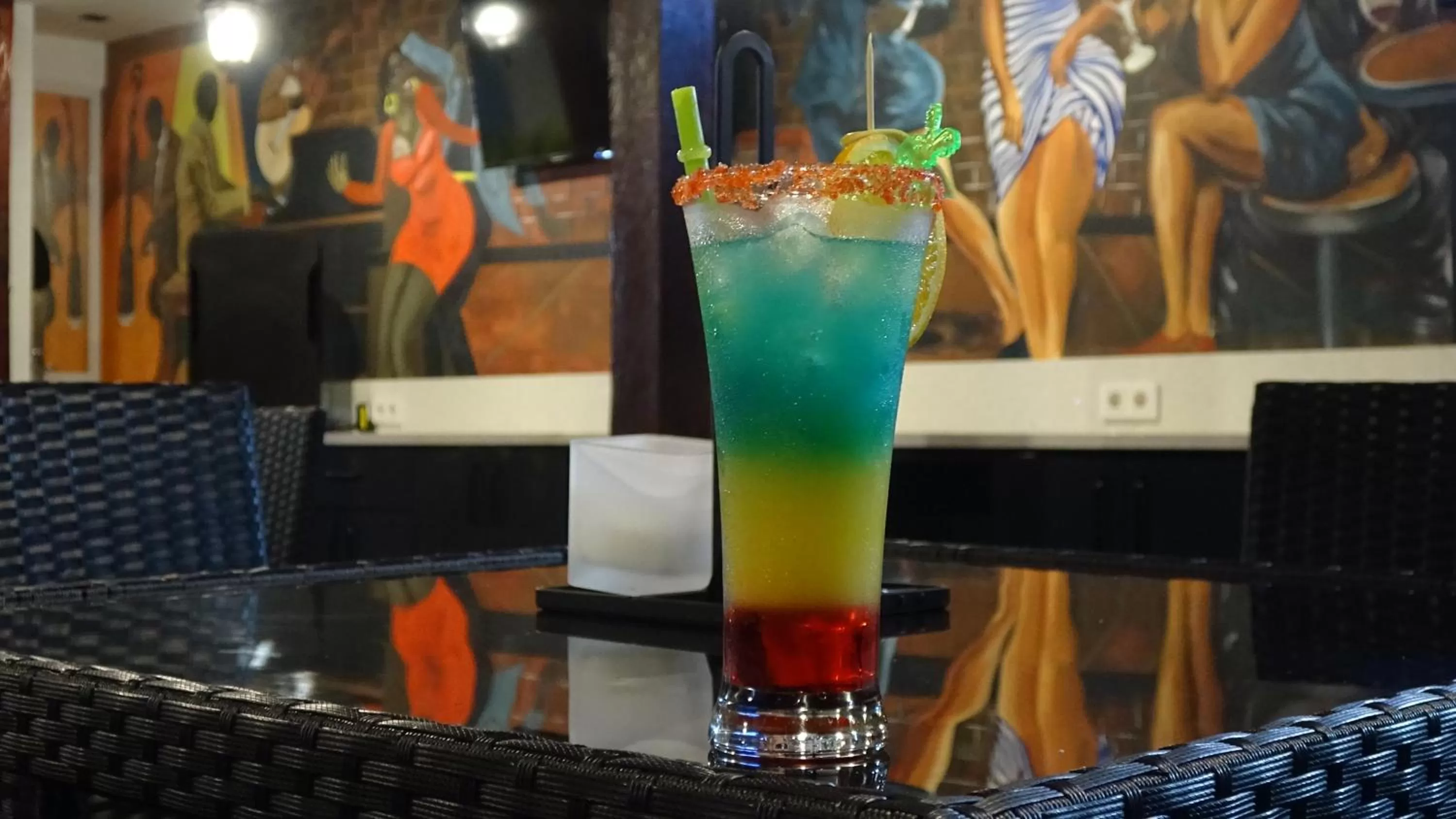 Drinks in Bronbella Villa Residence