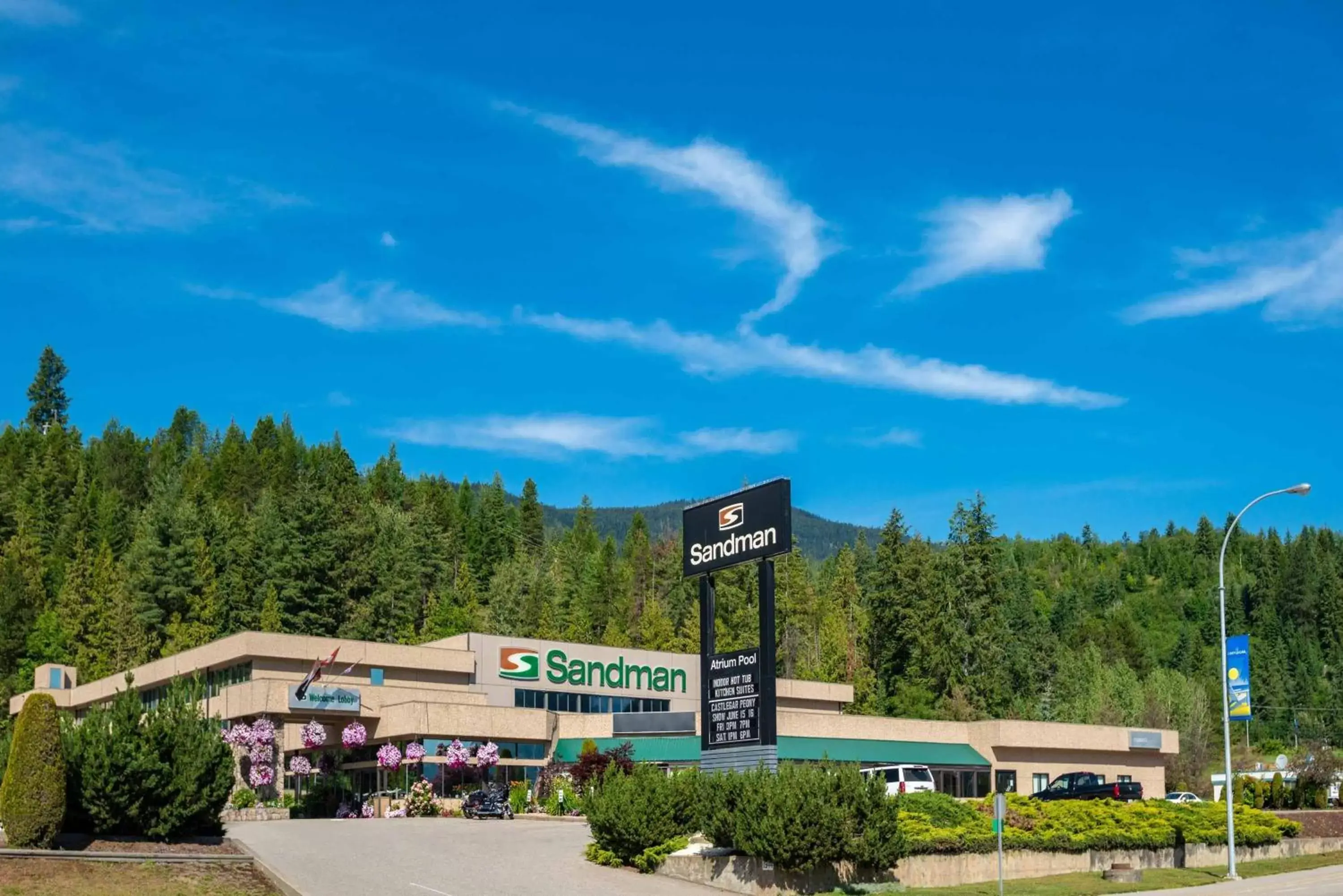 Property building in Sandman Hotel Castlegar