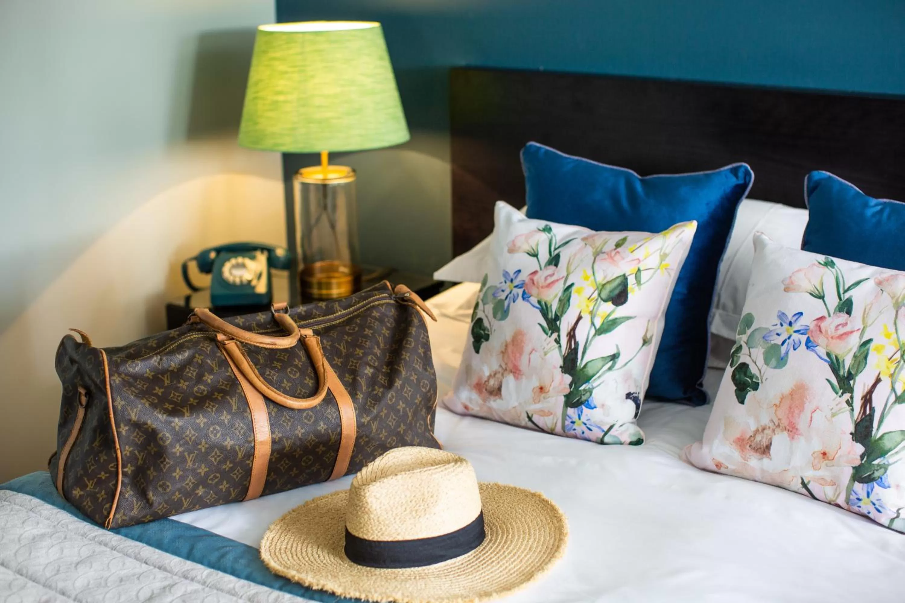 Bedroom, Bed in Hogarths