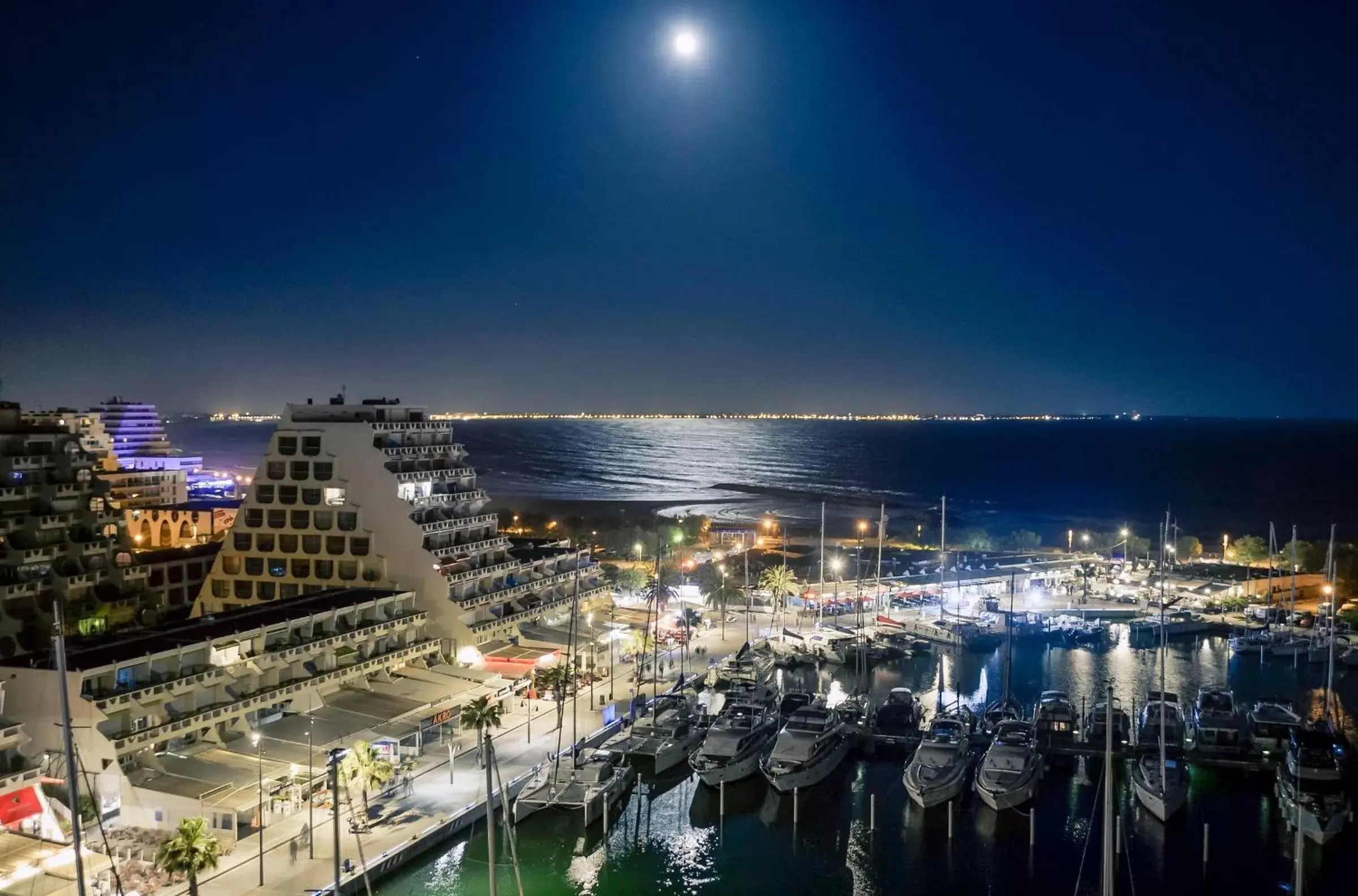 Balcony/Terrace, Bird's-eye View in Mercure Port La Grande Motte