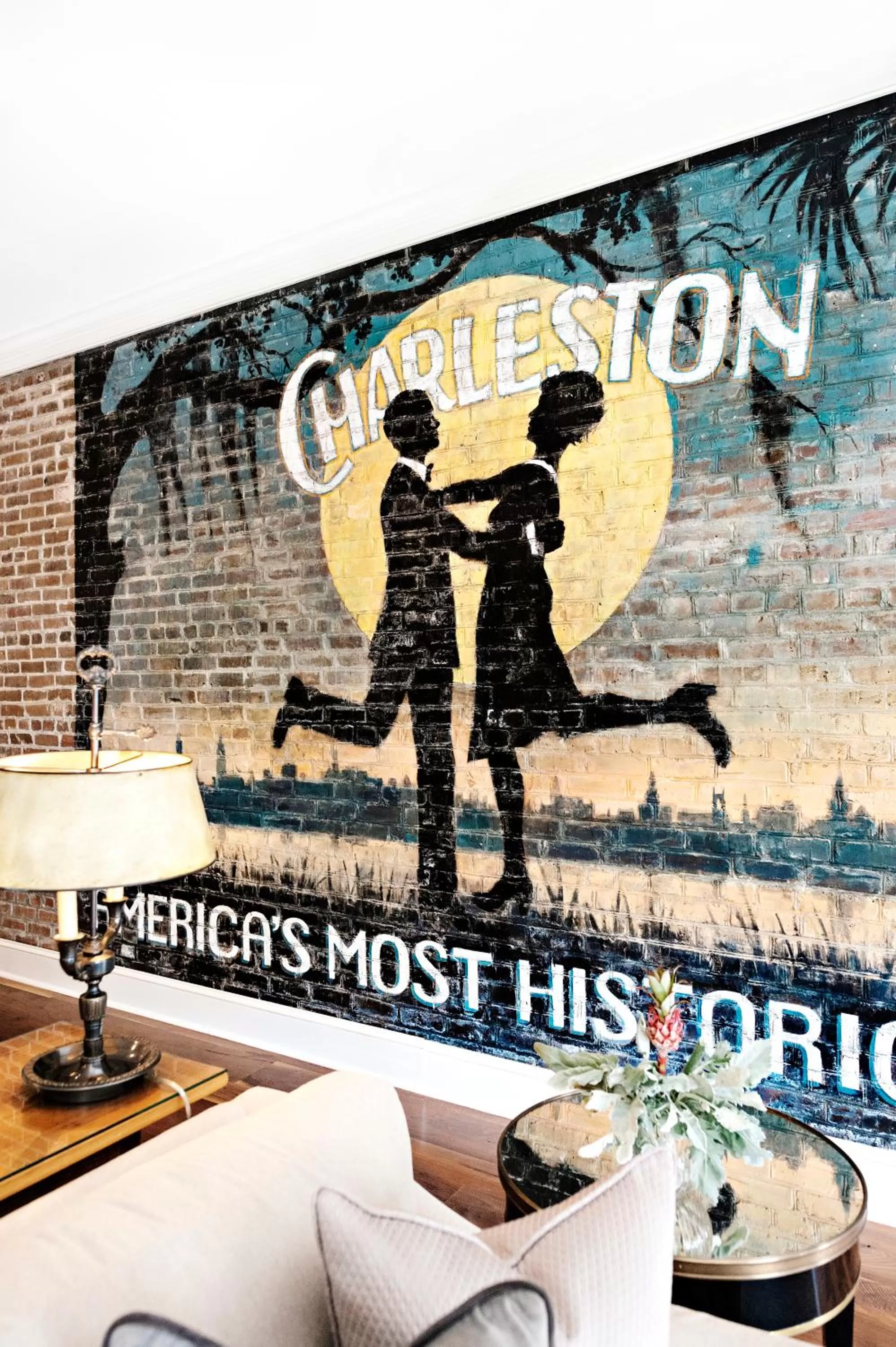 Decorative detail in Planters Inn - Charleston