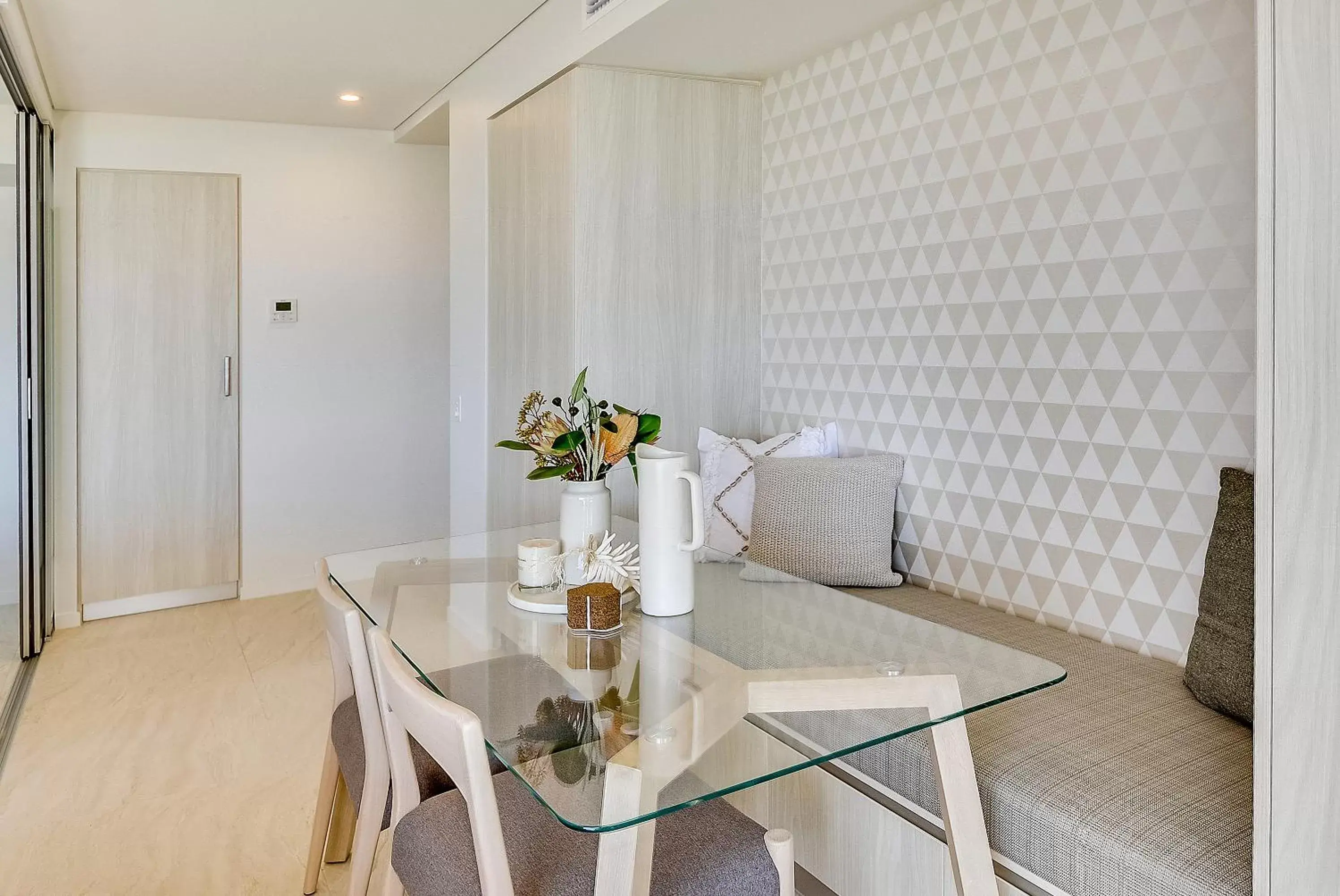 Dining Area in Breeze Mooloolaba, Ascend Hotel Collection