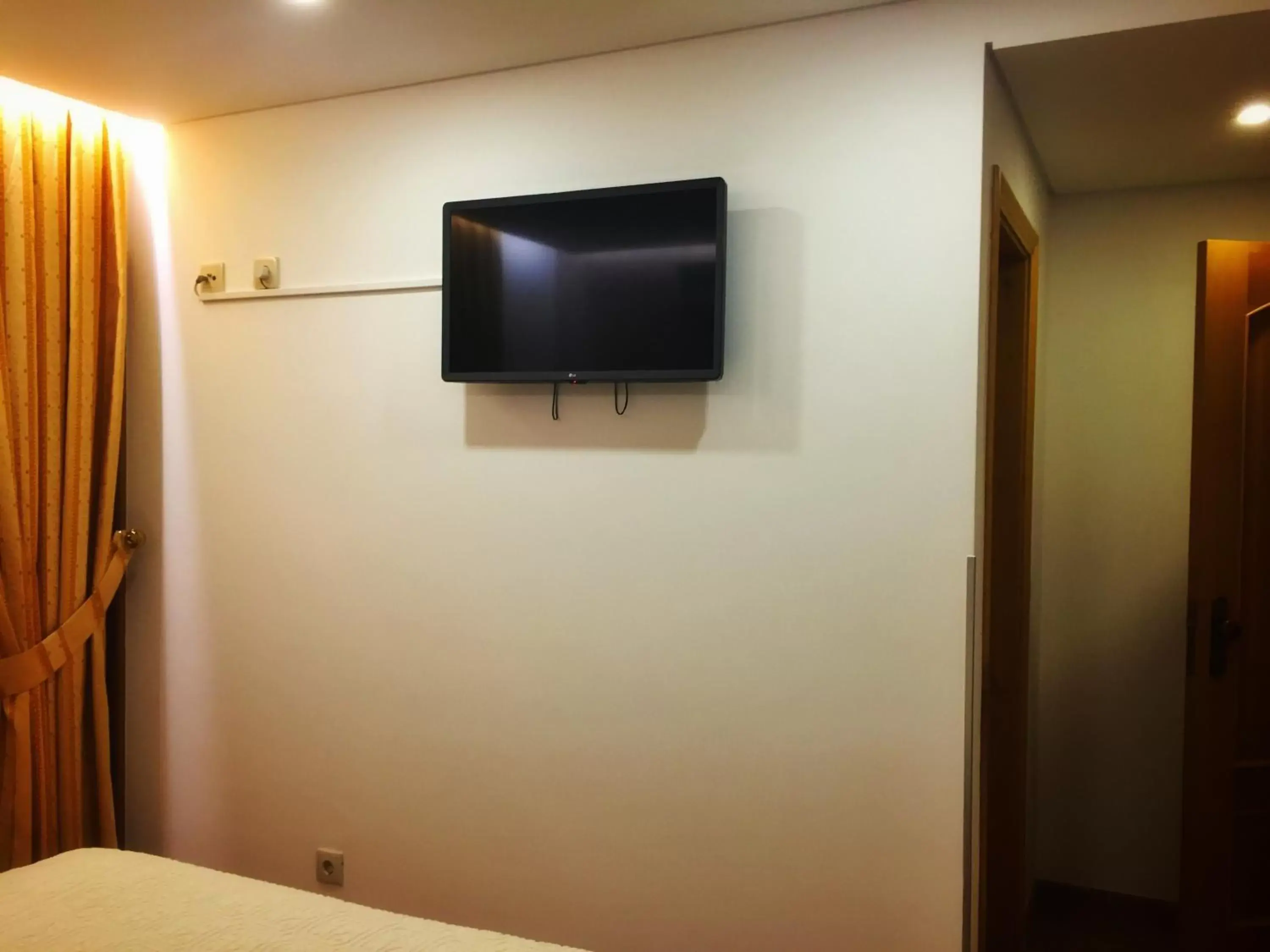 TV and multimedia, TV/Entertainment Center in Hotel Estalagem Turismo