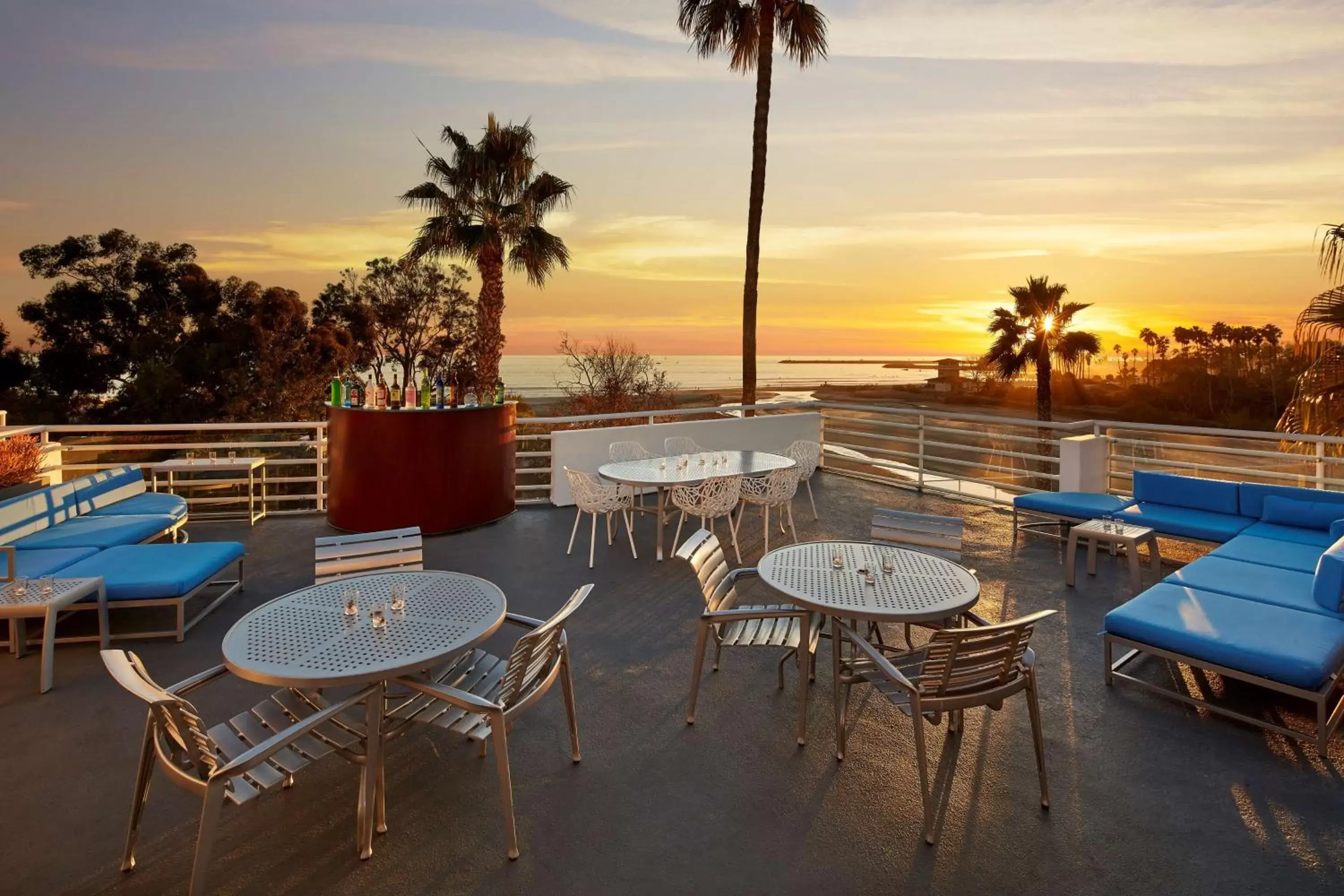 Patio, Sunrise/Sunset in DoubleTree Suites by Hilton Doheny Beach
