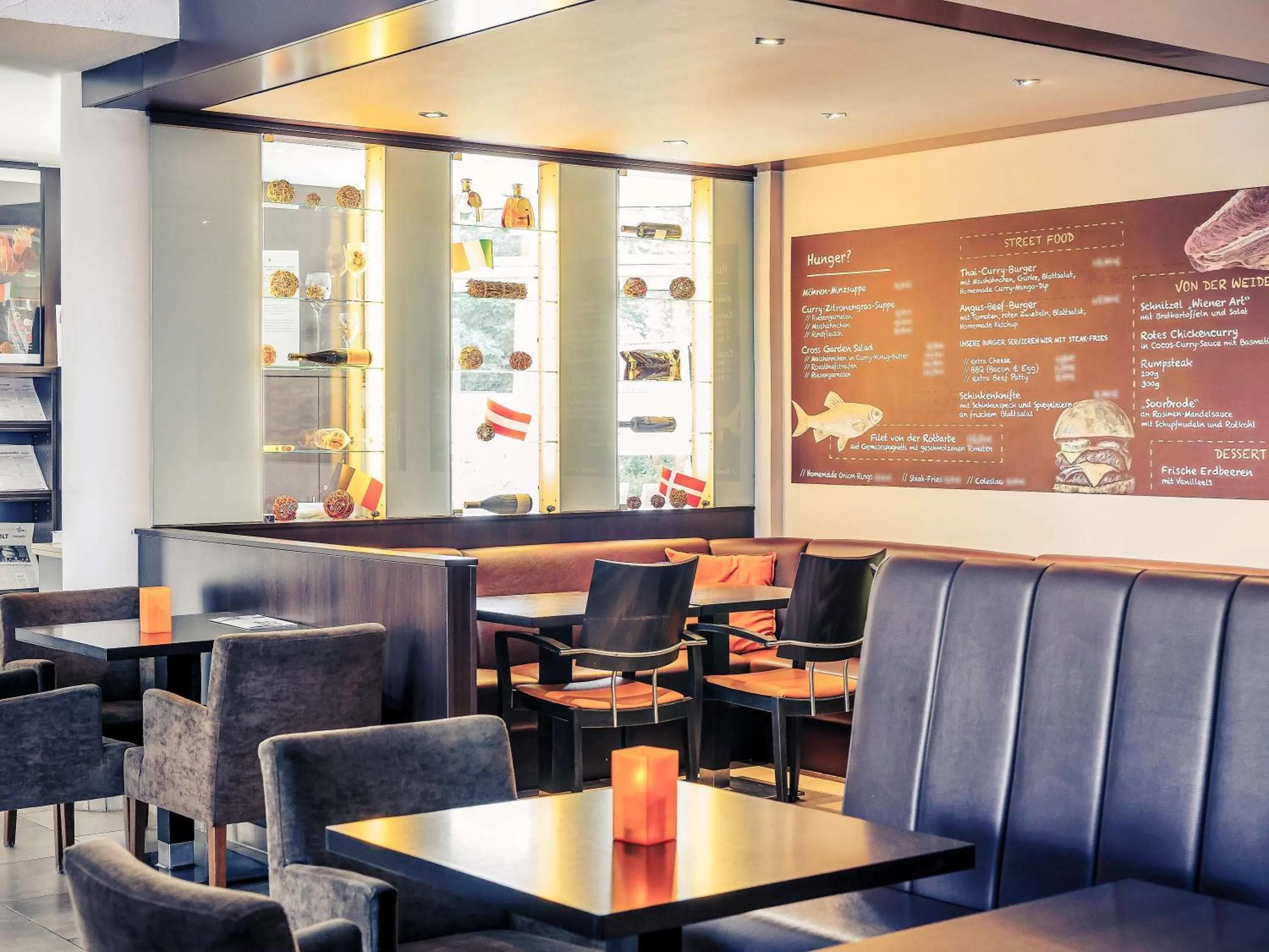 Lounge or bar in Mercure Hotel Düsseldorf Ratingen