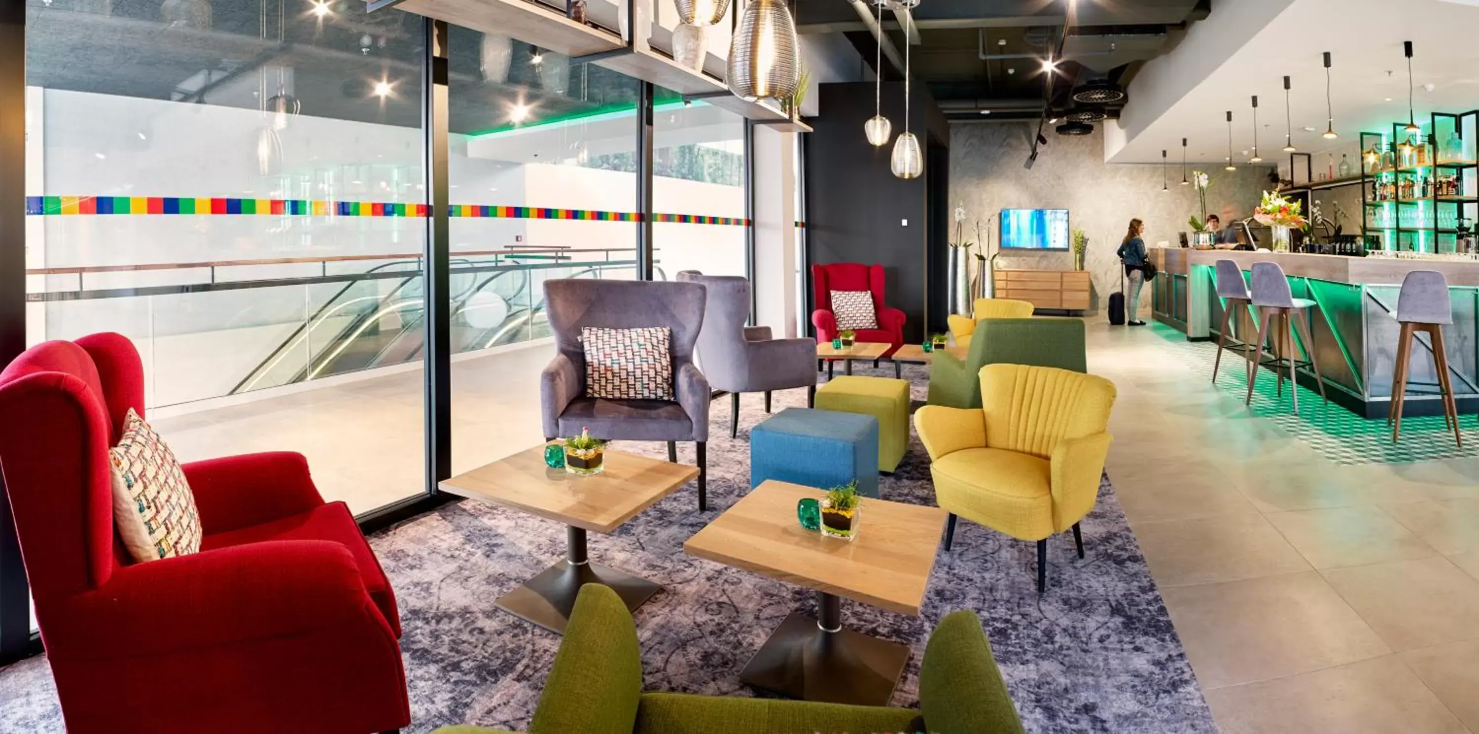 Lounge or bar in Park Inn By Radisson Hasselt