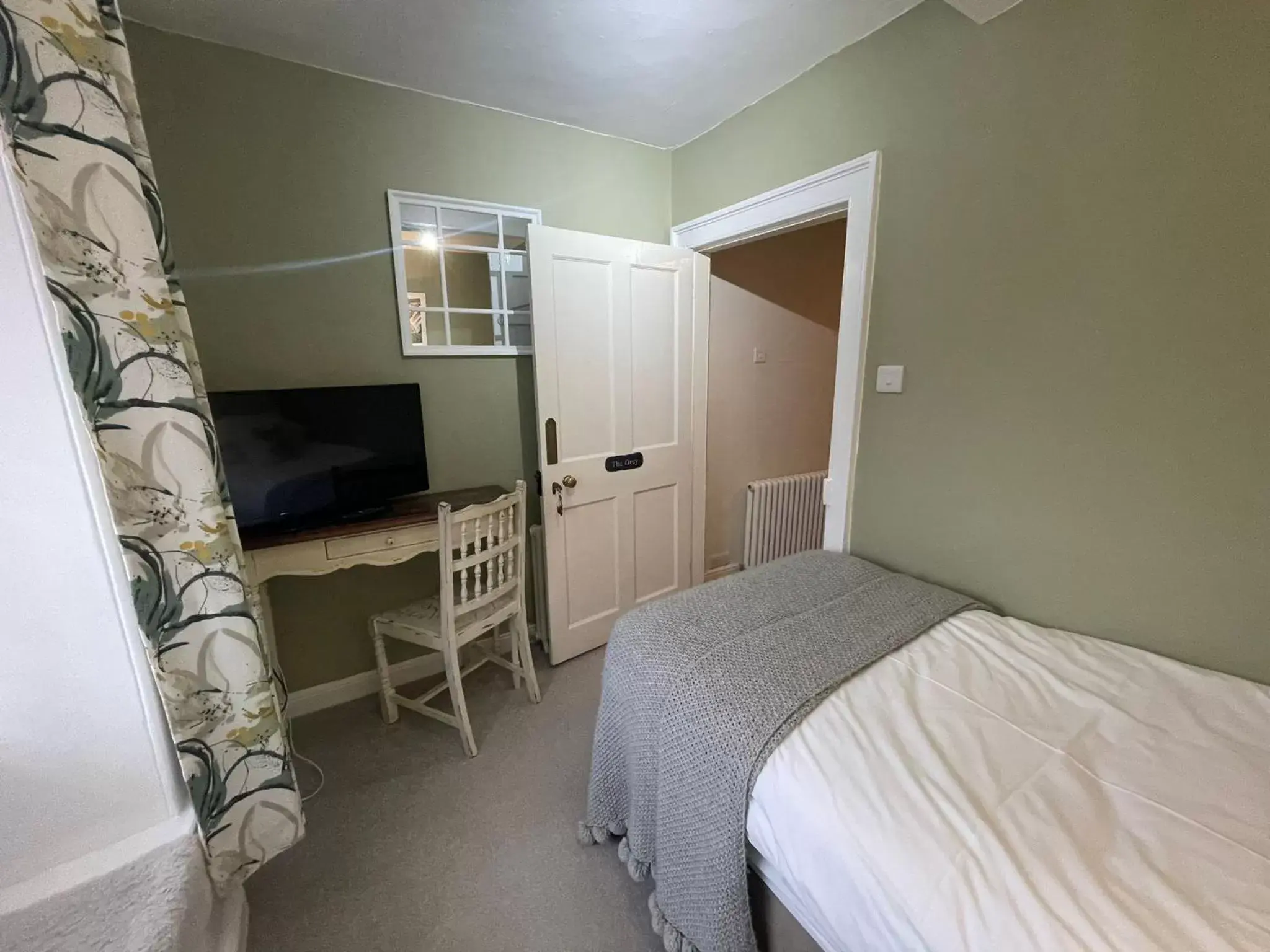 Bedroom, Bunk Bed in St Leonards Farmhouse