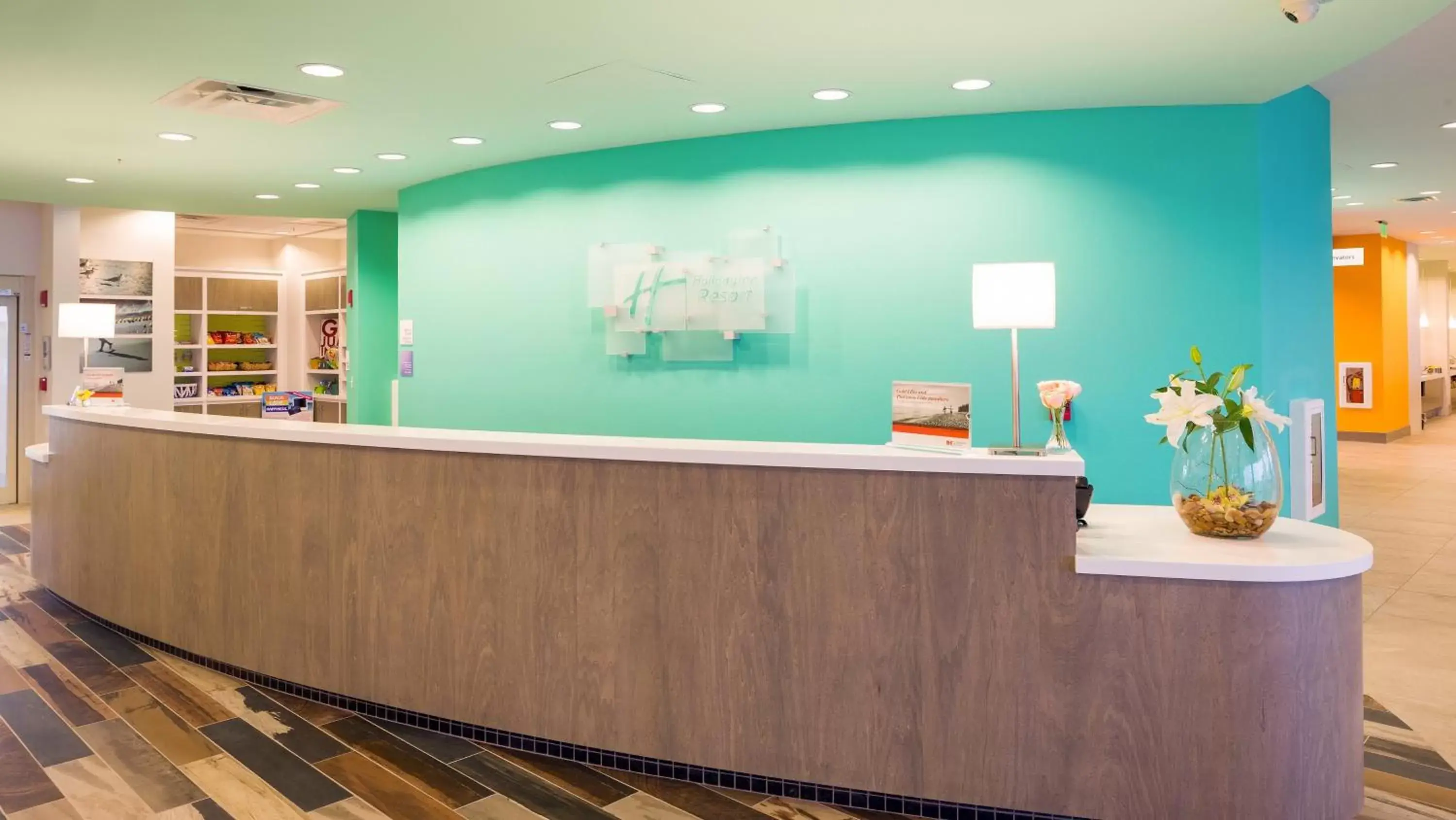 Property building, Lobby/Reception in Holiday Inn Resort Fort Walton Beach, an IHG Hotel