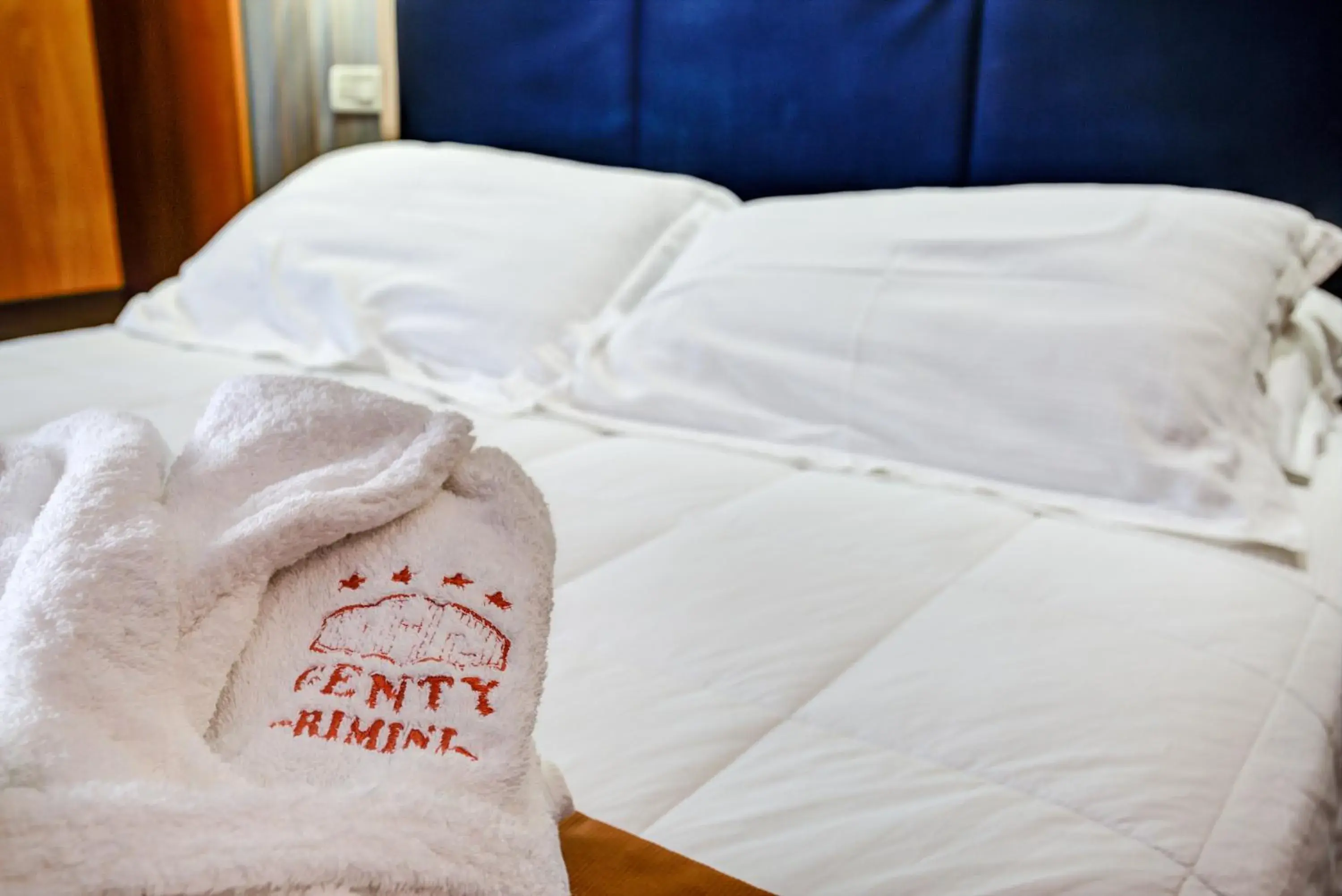 Property logo or sign, Bed in Hotel Genty