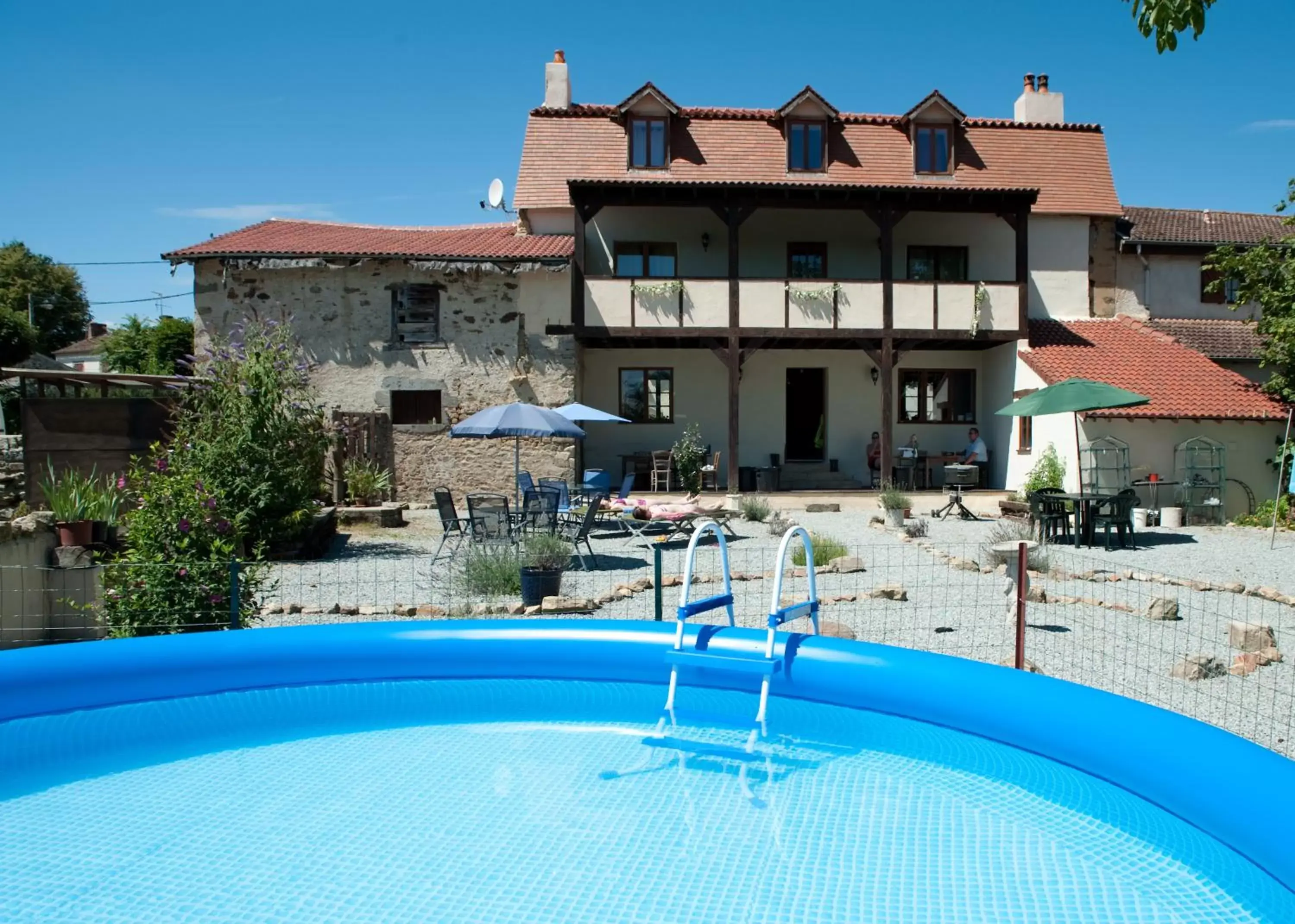 Garden, Swimming Pool in L'Ancien Presbytère Chambres D'hote ou Gite