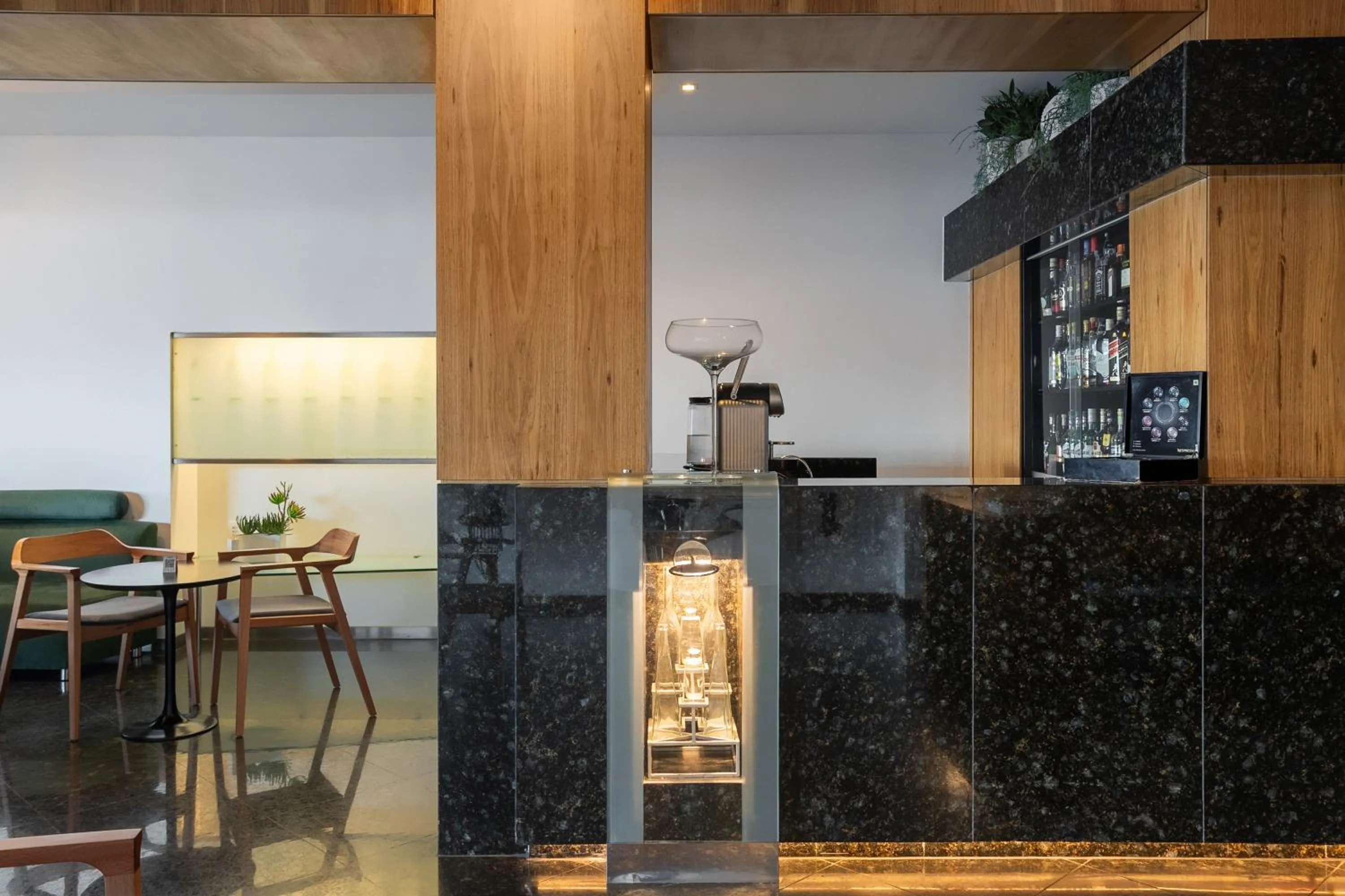 Lounge or bar in Orla Copacabana Hotel