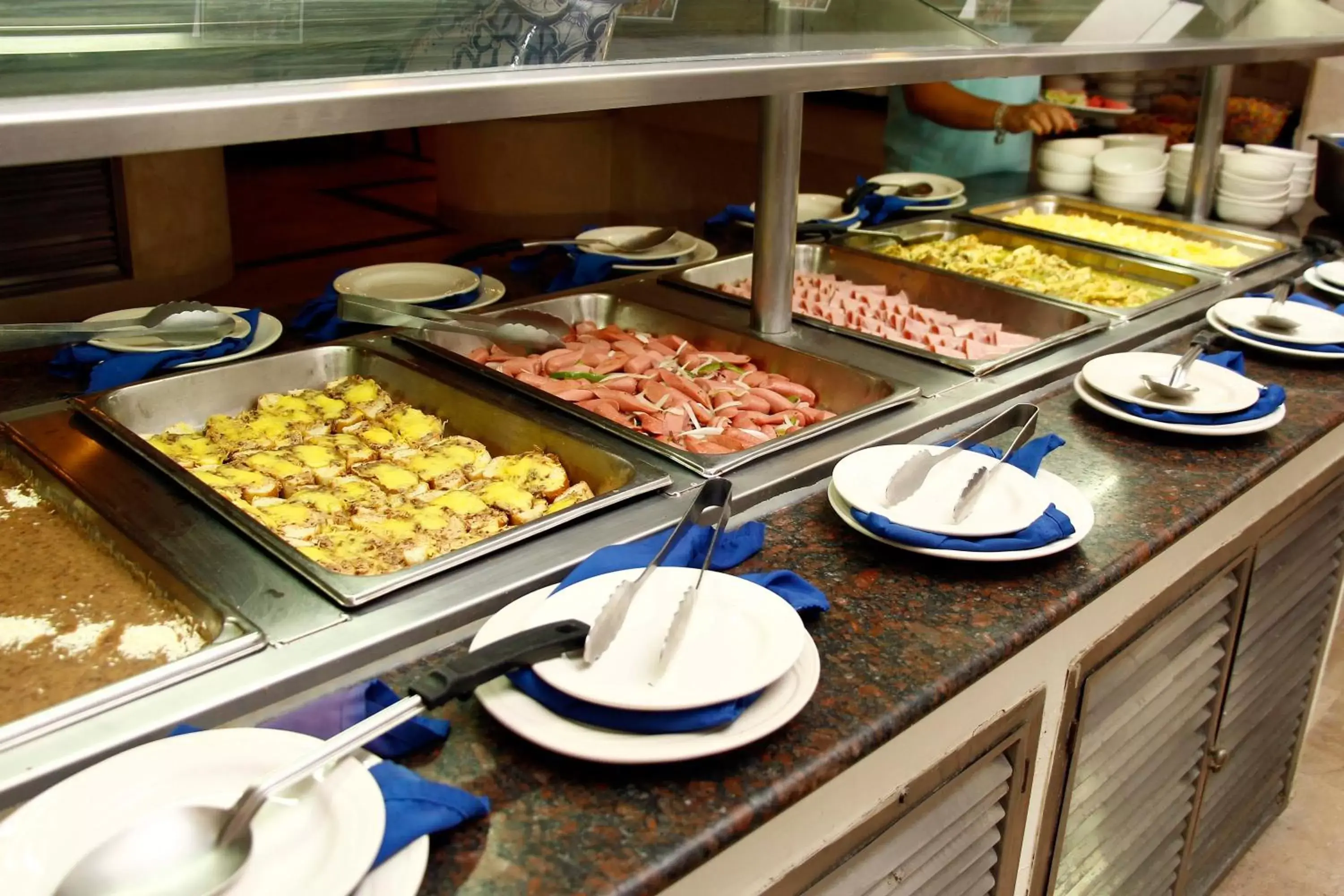 Buffet breakfast in Tesoro Ixtapa All Inclusive