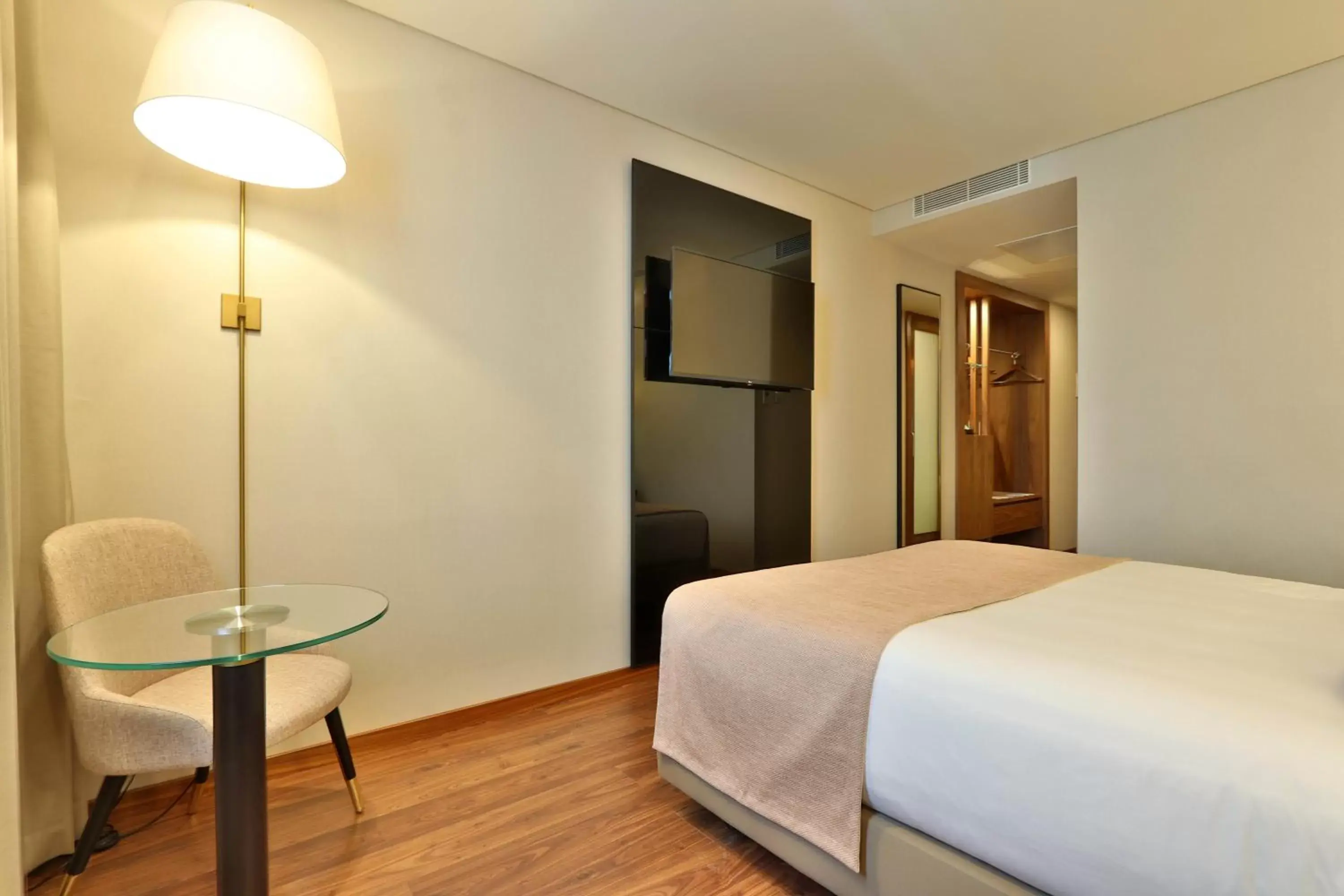 Bed in TURIM Iberia Hotel