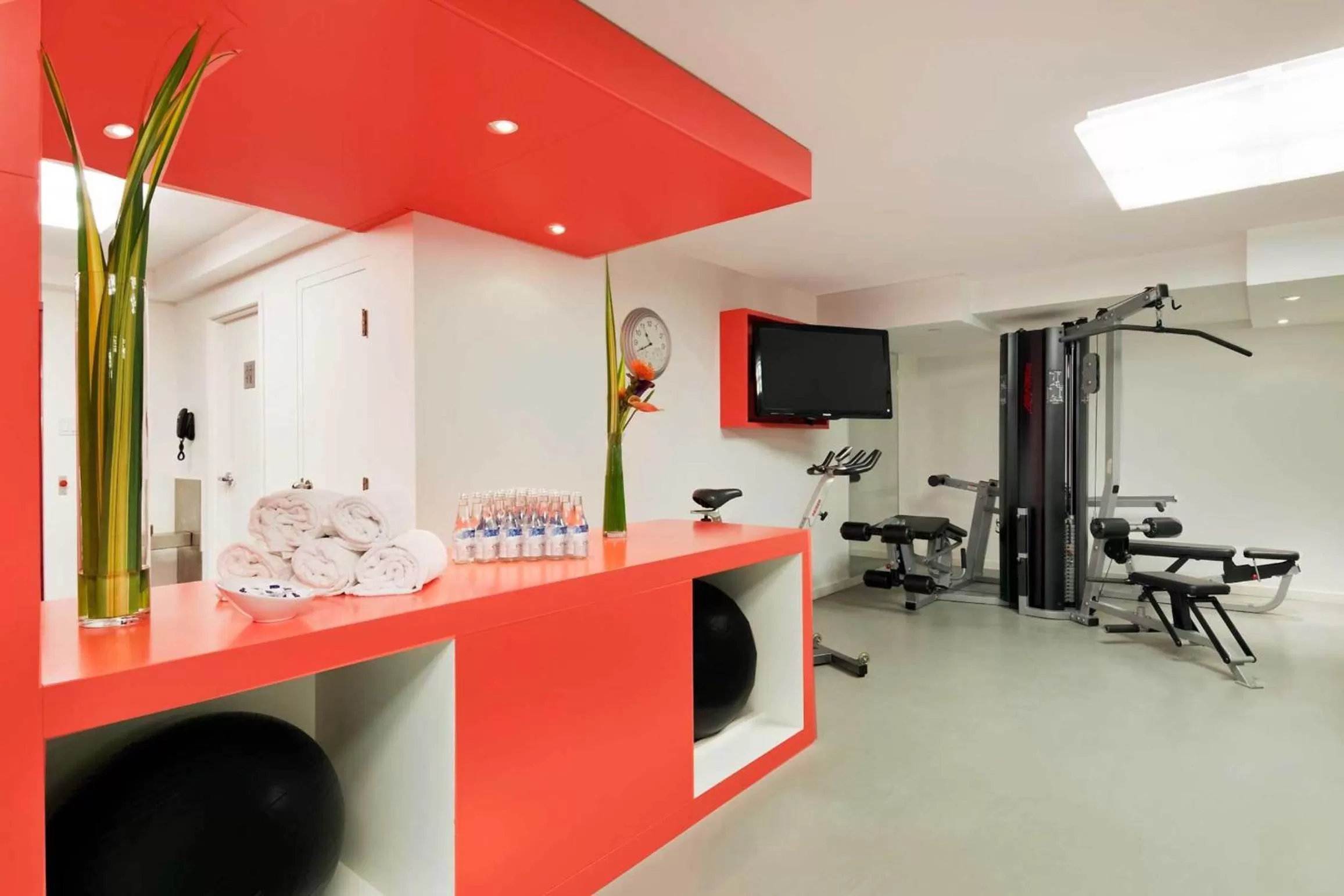 Fitness centre/facilities in Novotel Montreal Center