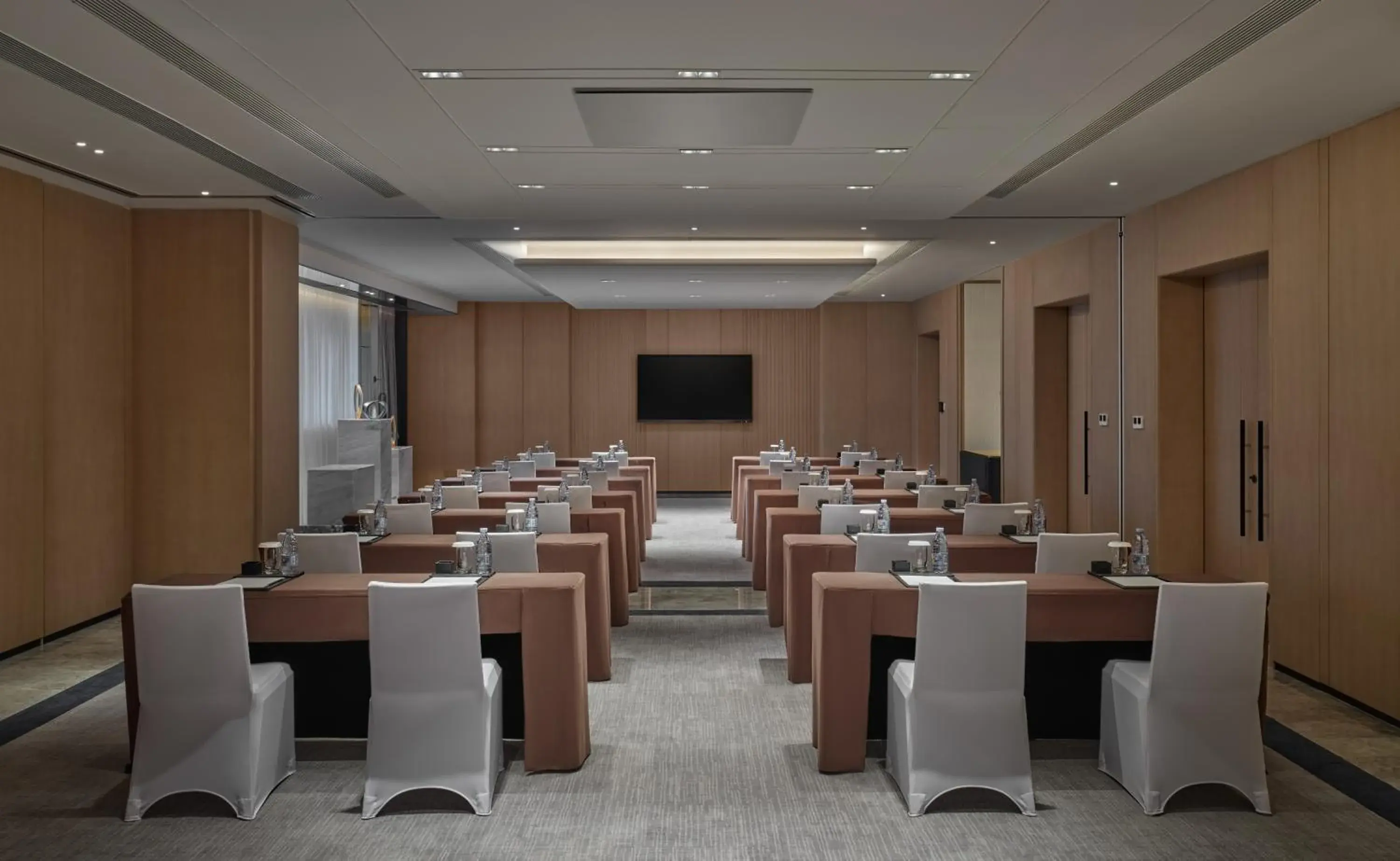 Meeting/conference room in InterContinental Hotels Shenzhen WECC, an IHG Hotel