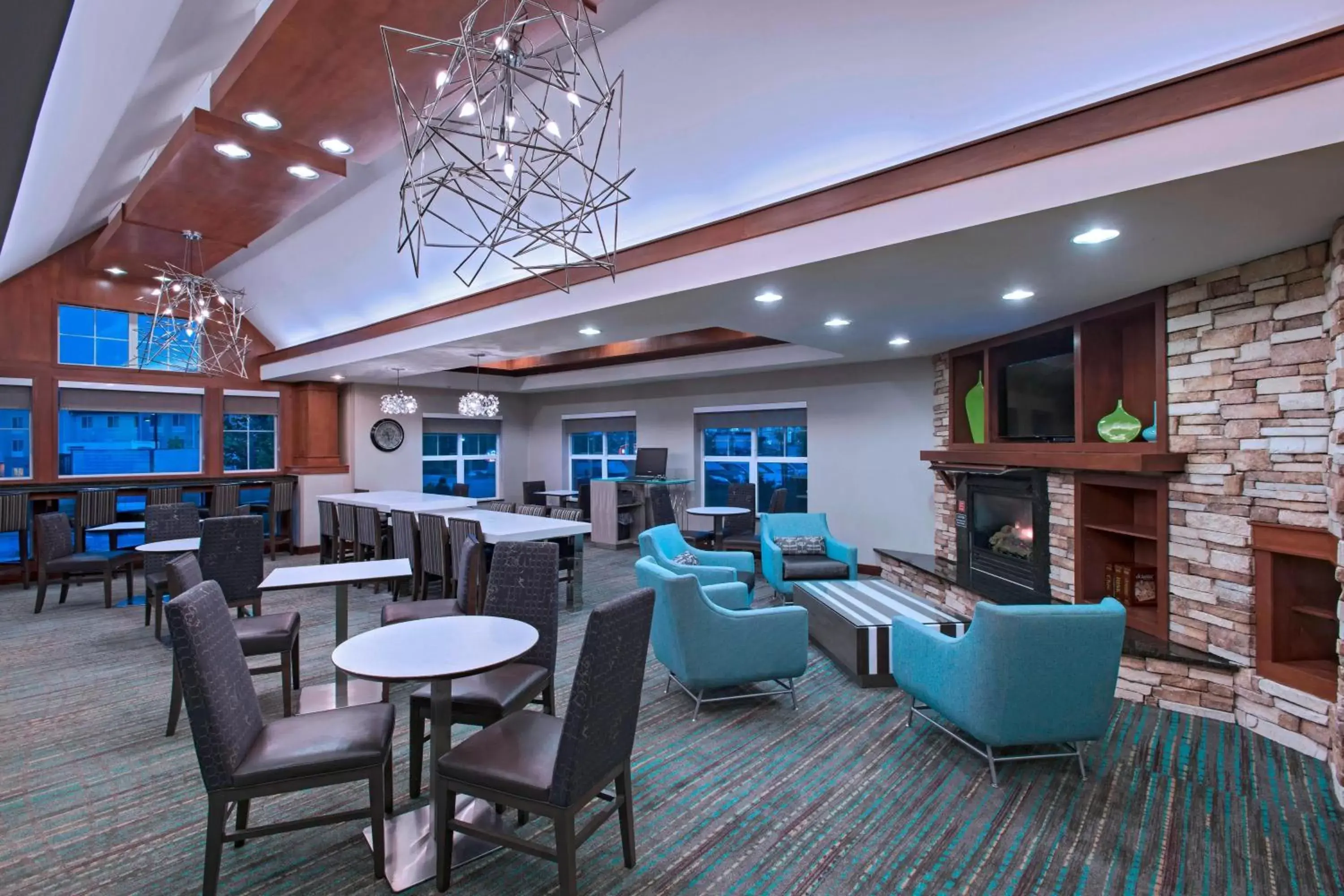 Property building, Lounge/Bar in Residence Inn Columbia