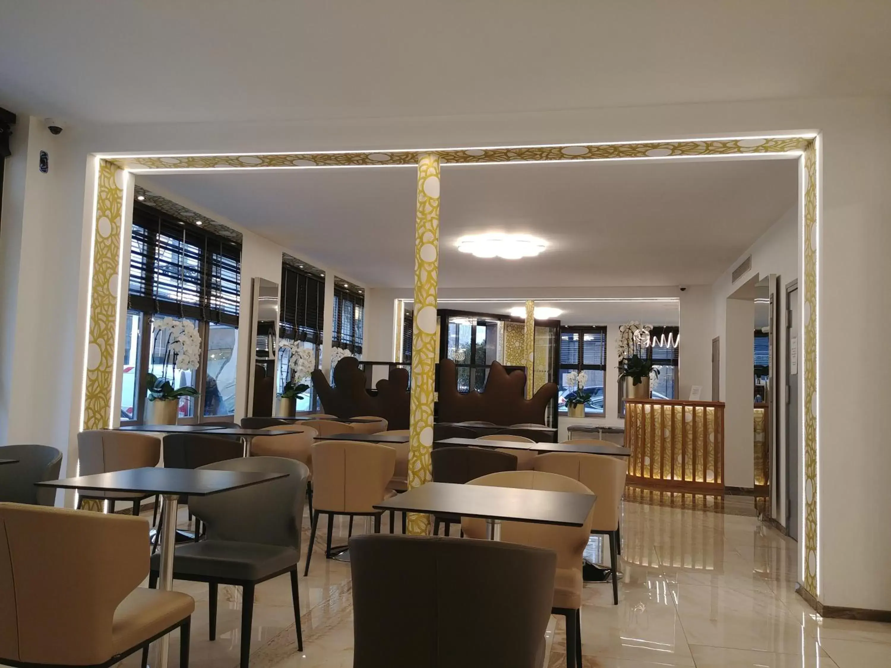 Lobby or reception, Lounge/Bar in Hotel Aida Opera