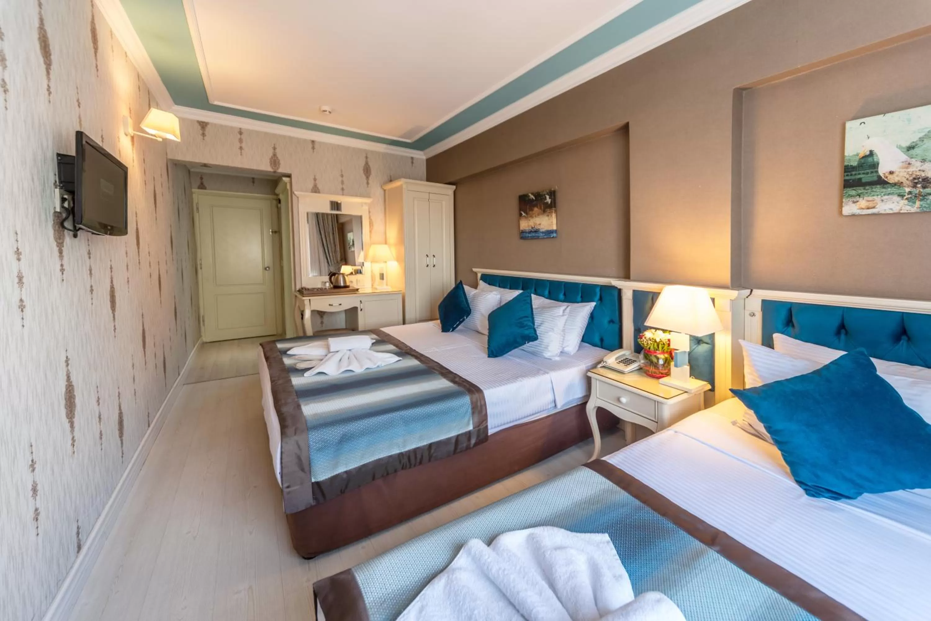 Photo of the whole room, Bed in Viva Deluxe Hotel