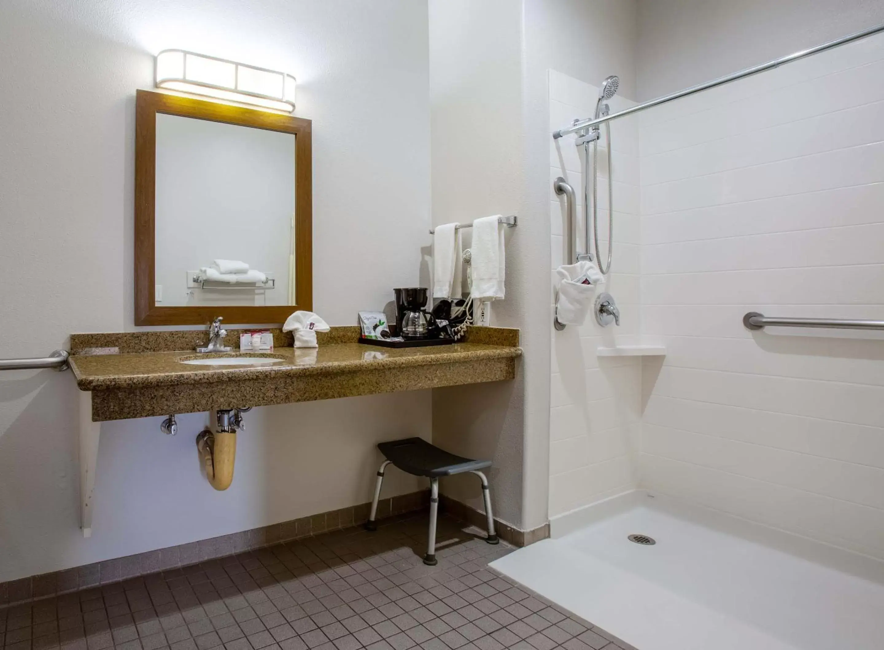 Bathroom in Wildflower Inn at Bell Rock