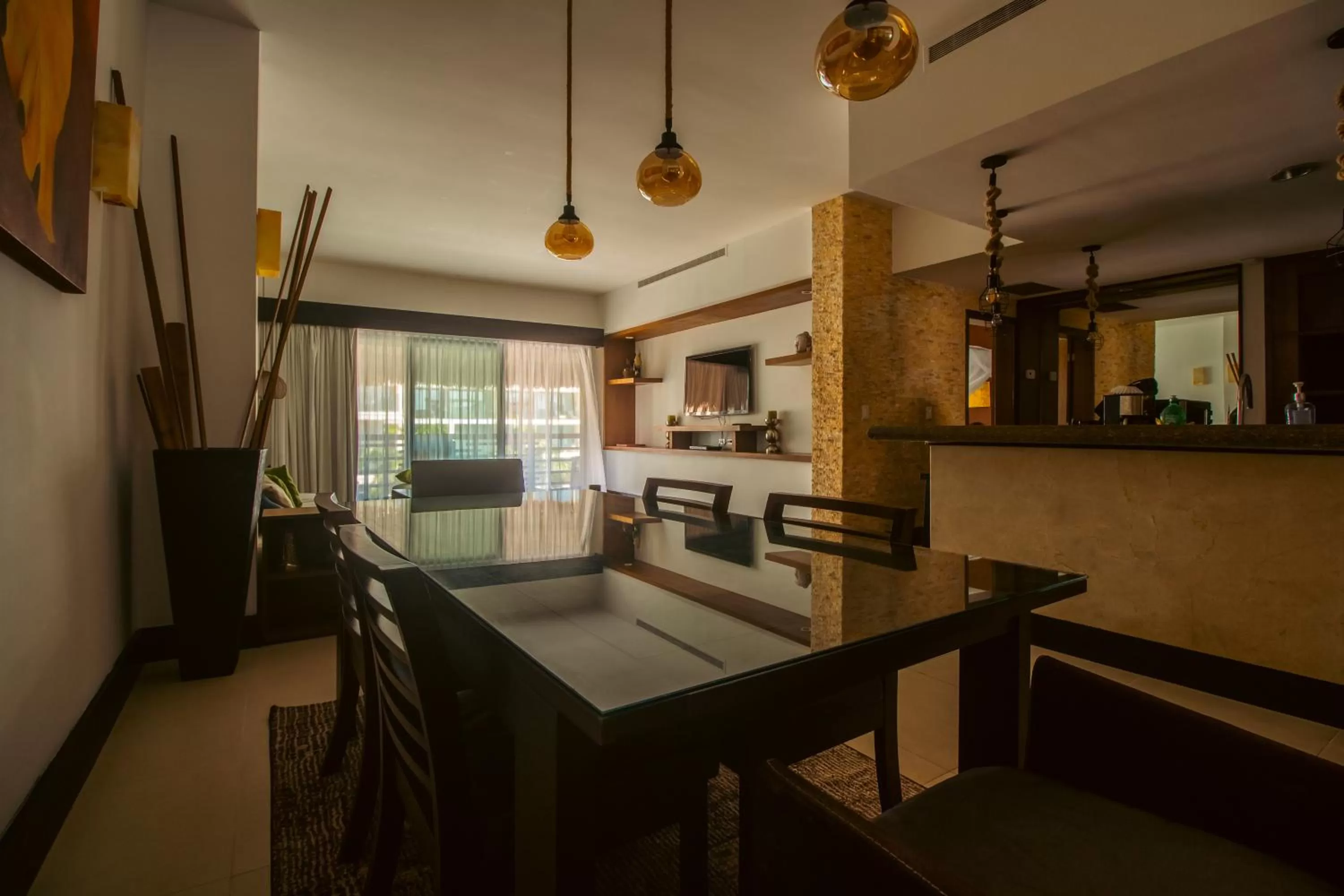 Dining Area in Aldea Thai