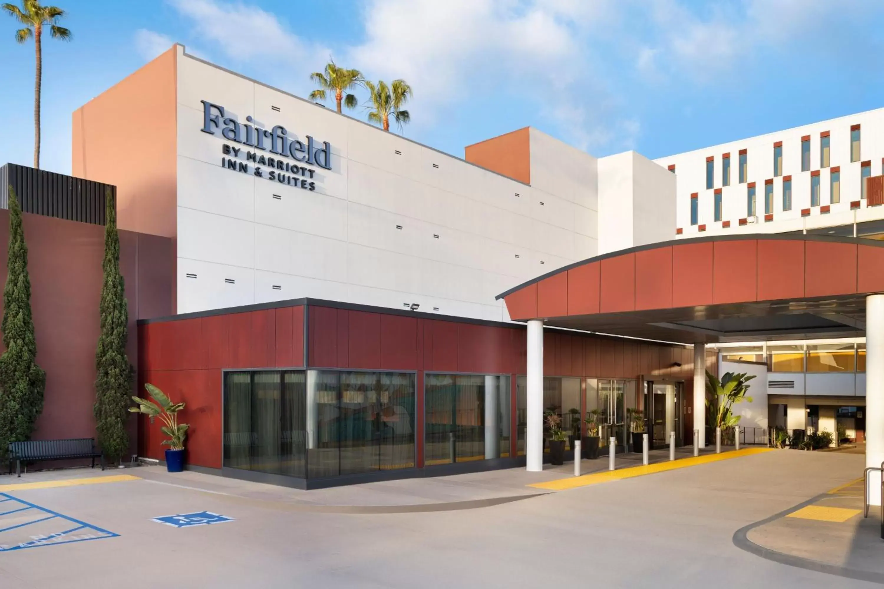 Property Building in Fairfield Inn & Suites by Marriott Los Angeles LAX/El Segundo