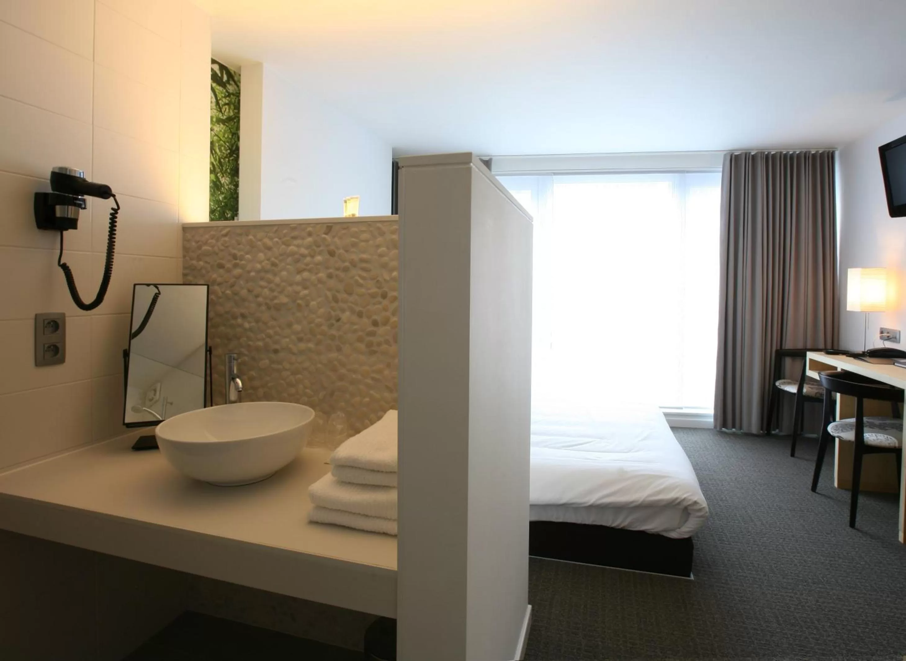 Bathroom, Bed in Hotel De Groene Hendrickx