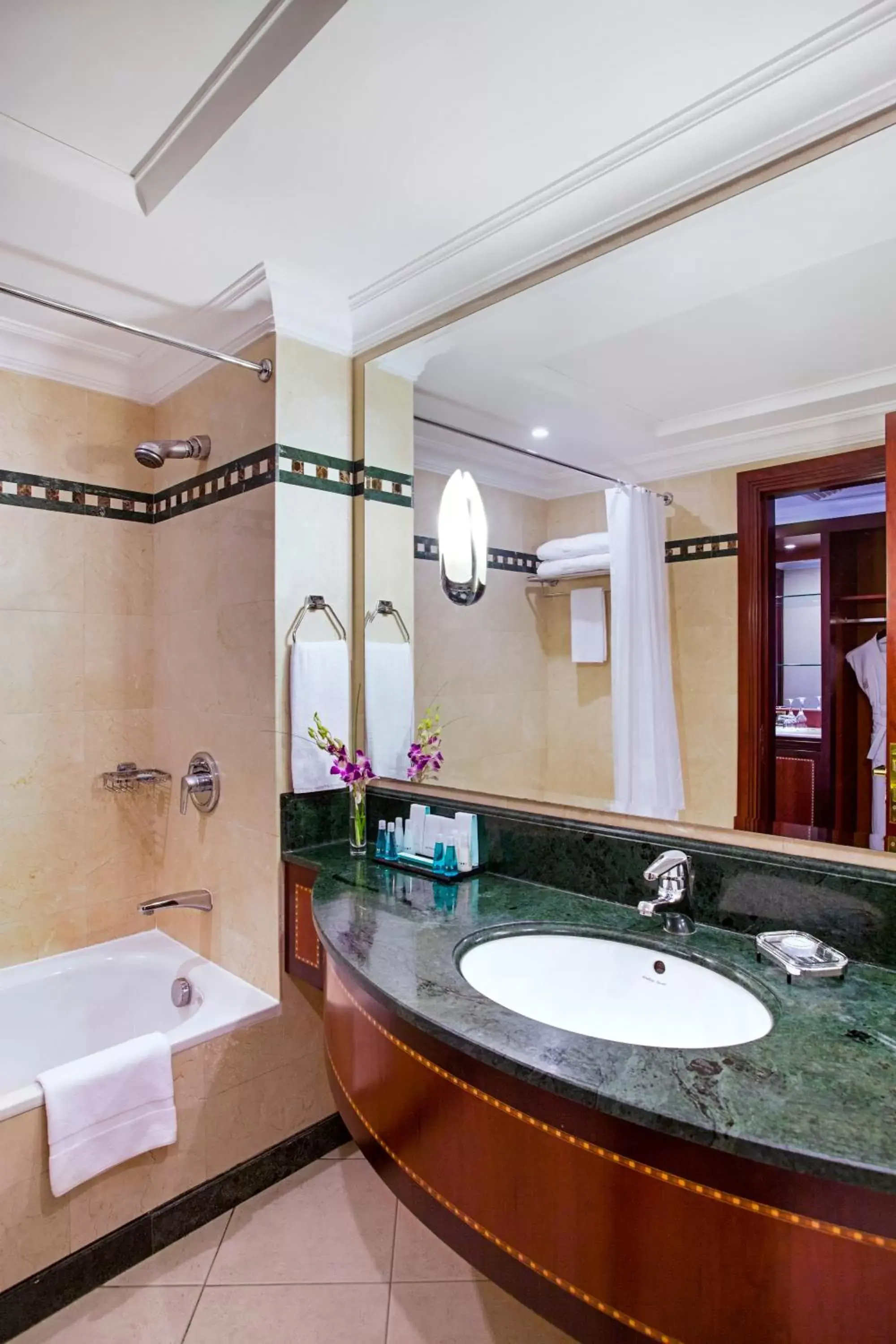 Bedroom, Bathroom in Corniche Hotel Abu Dhabi