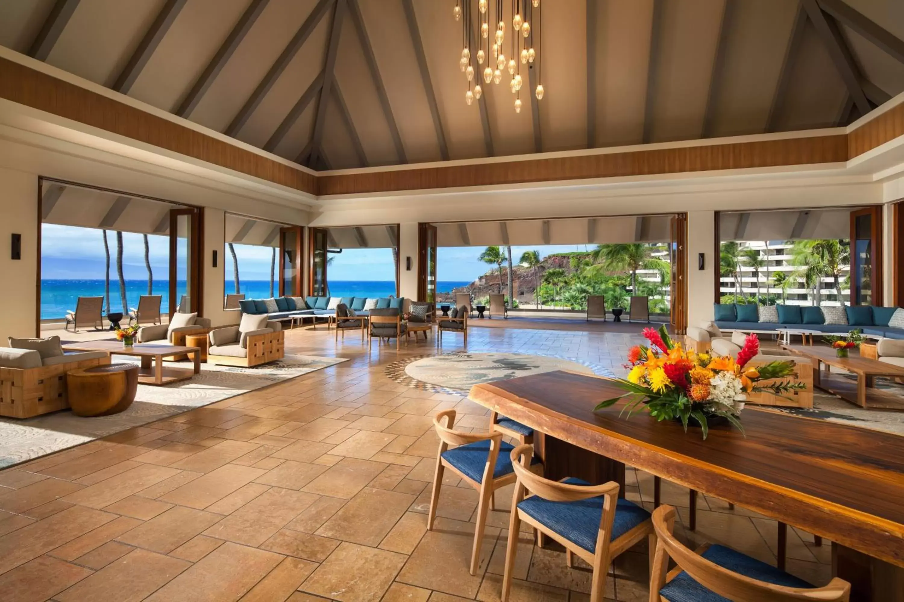 Lobby or reception, Swimming Pool in Sheraton Maui Resort & Spa