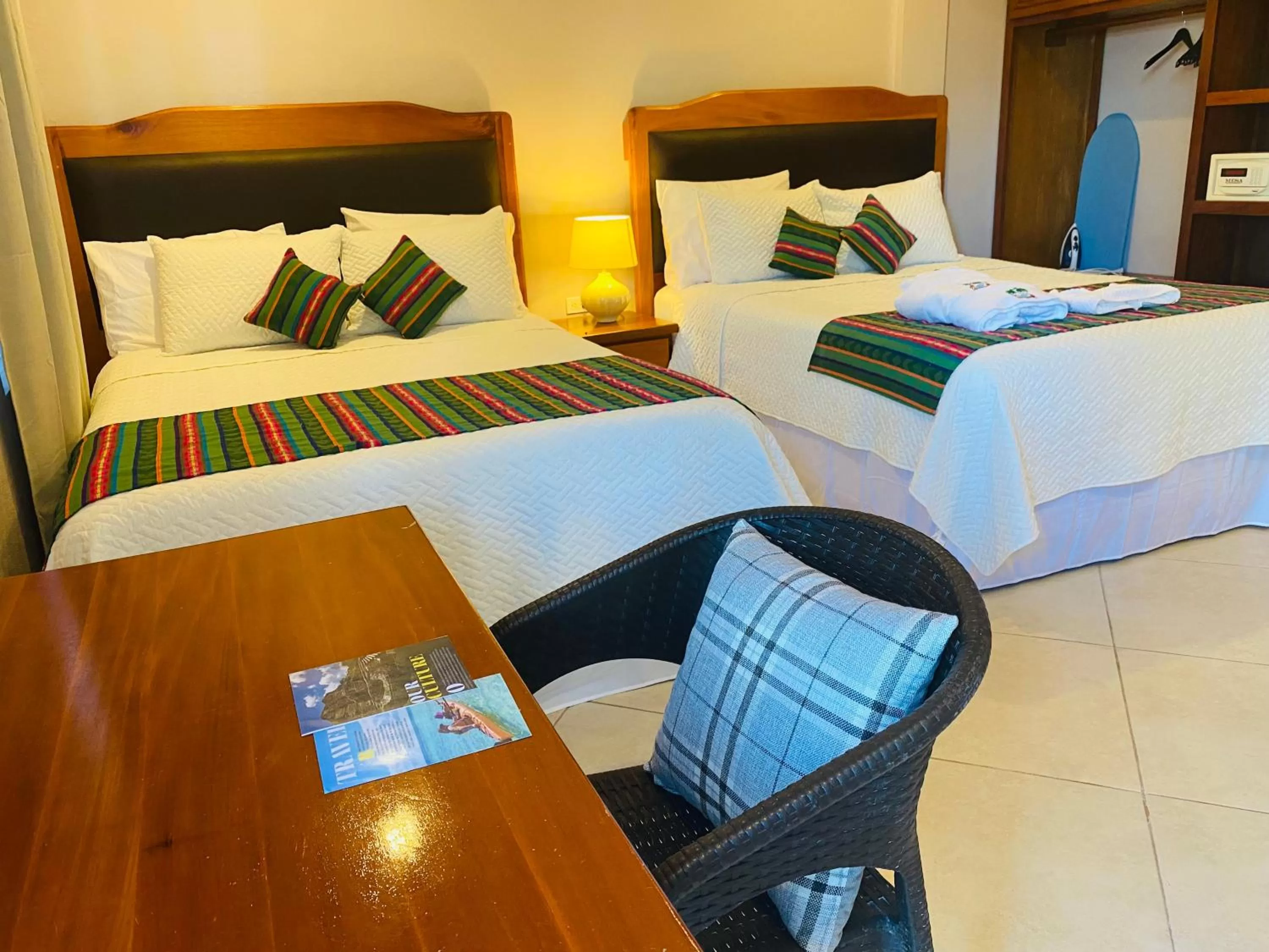 Bedroom, Bed in La Isla Resort