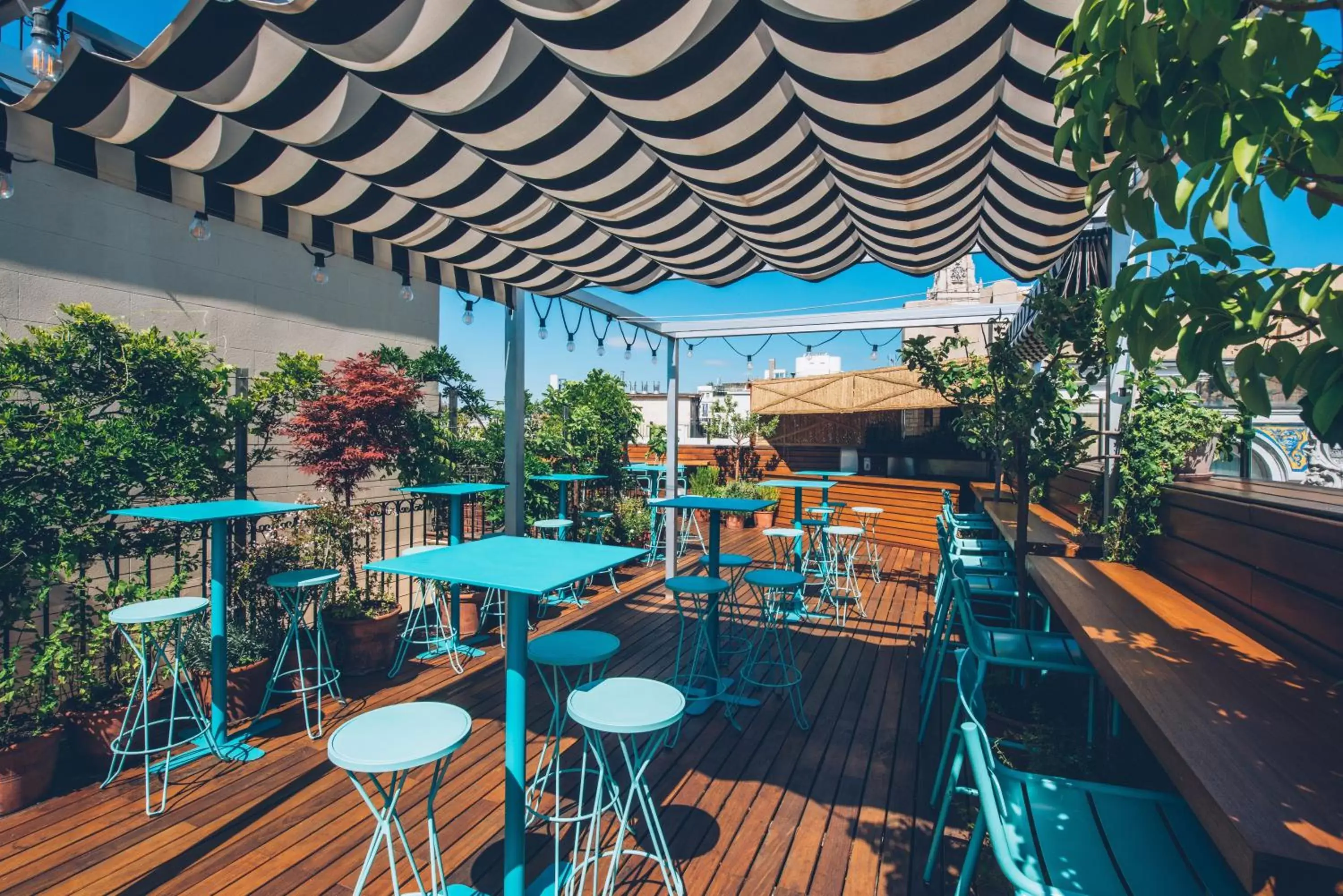 Balcony/Terrace, Restaurant/Places to Eat in Iberostar Las Letras Gran Via