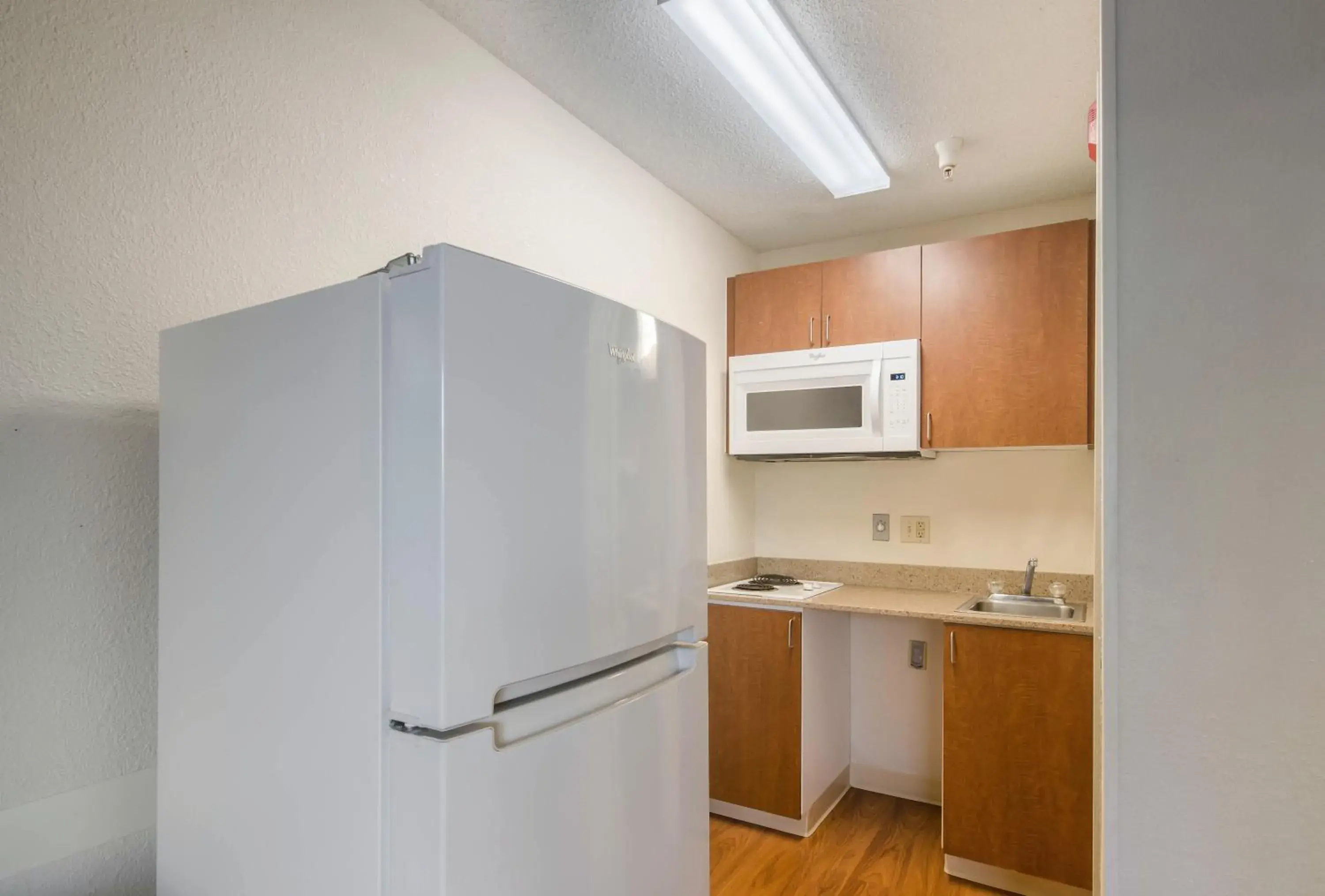 Photo of the whole room in HomeTowne Studios by Red Roof Denver - Thornton Photo of the whole room in HomeTowne Studios by Red Roof Denver - Thornton