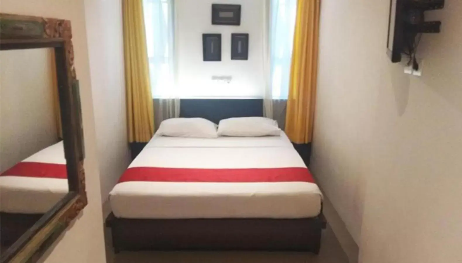 Bed in Sukajadi Hotel, Convention and Gallery