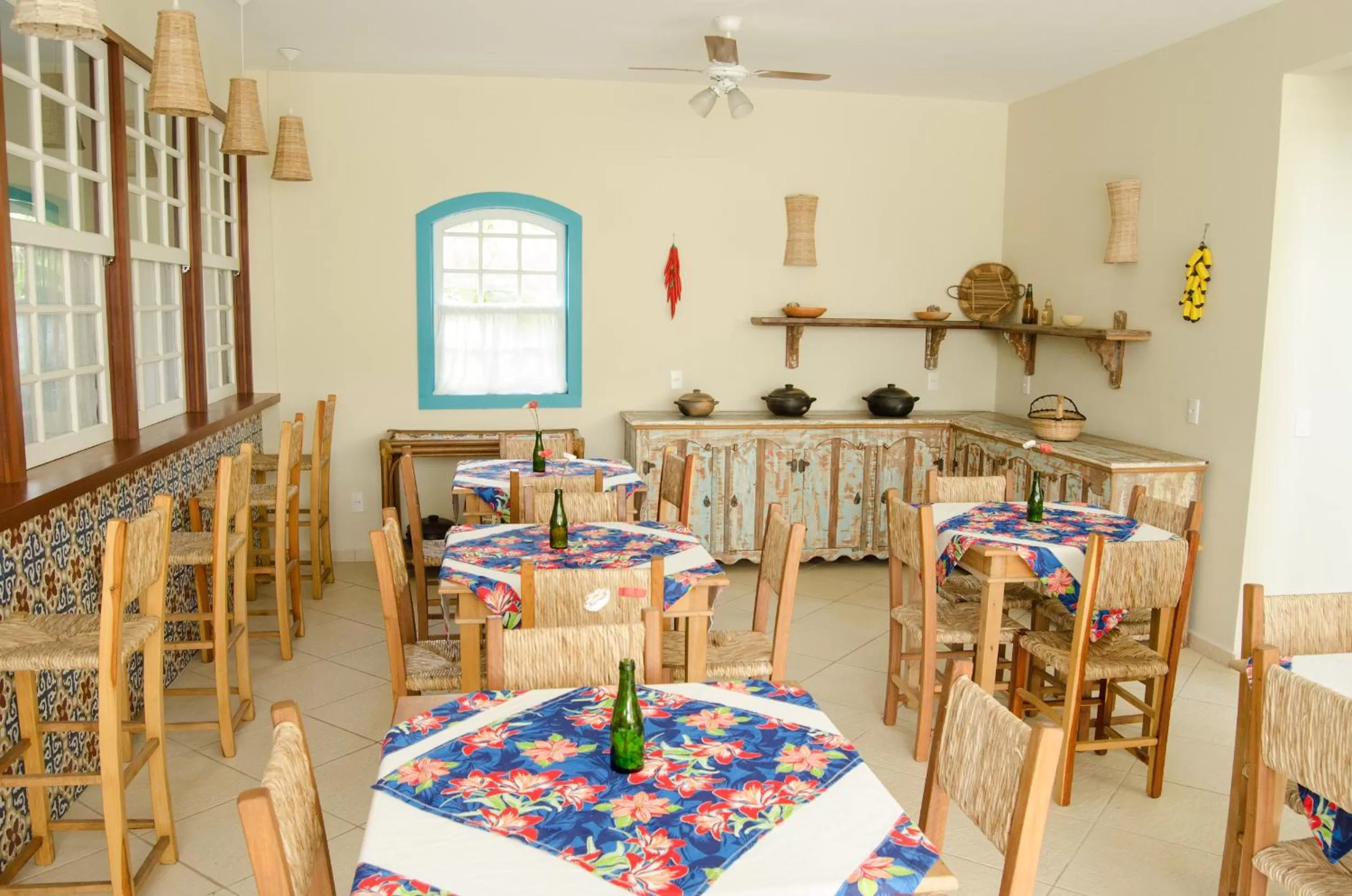 Restaurant/Places to Eat in Pousada Pomar Paraty