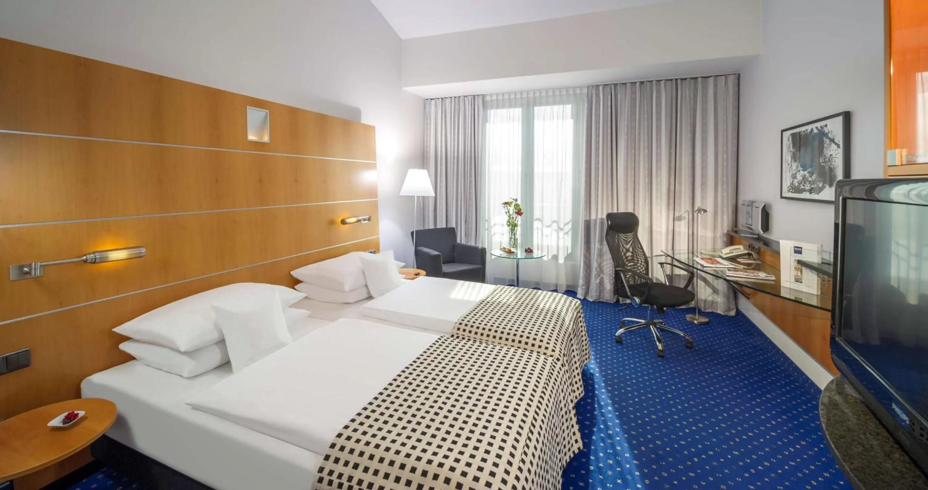 Photo of the whole room, Bed in Dorint Hotel Potsdam