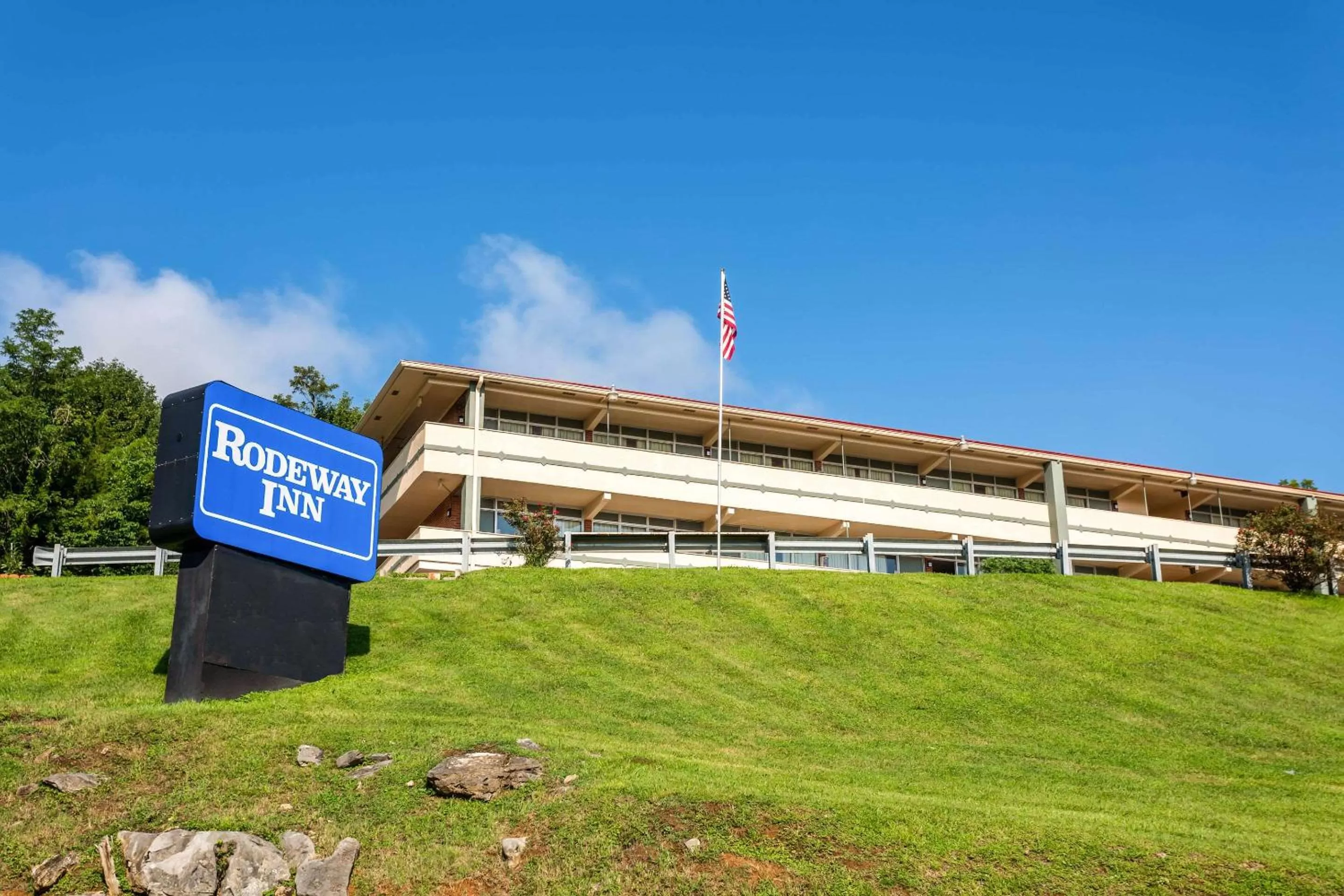 Property Building in Rodeway Inn Renfro Valley